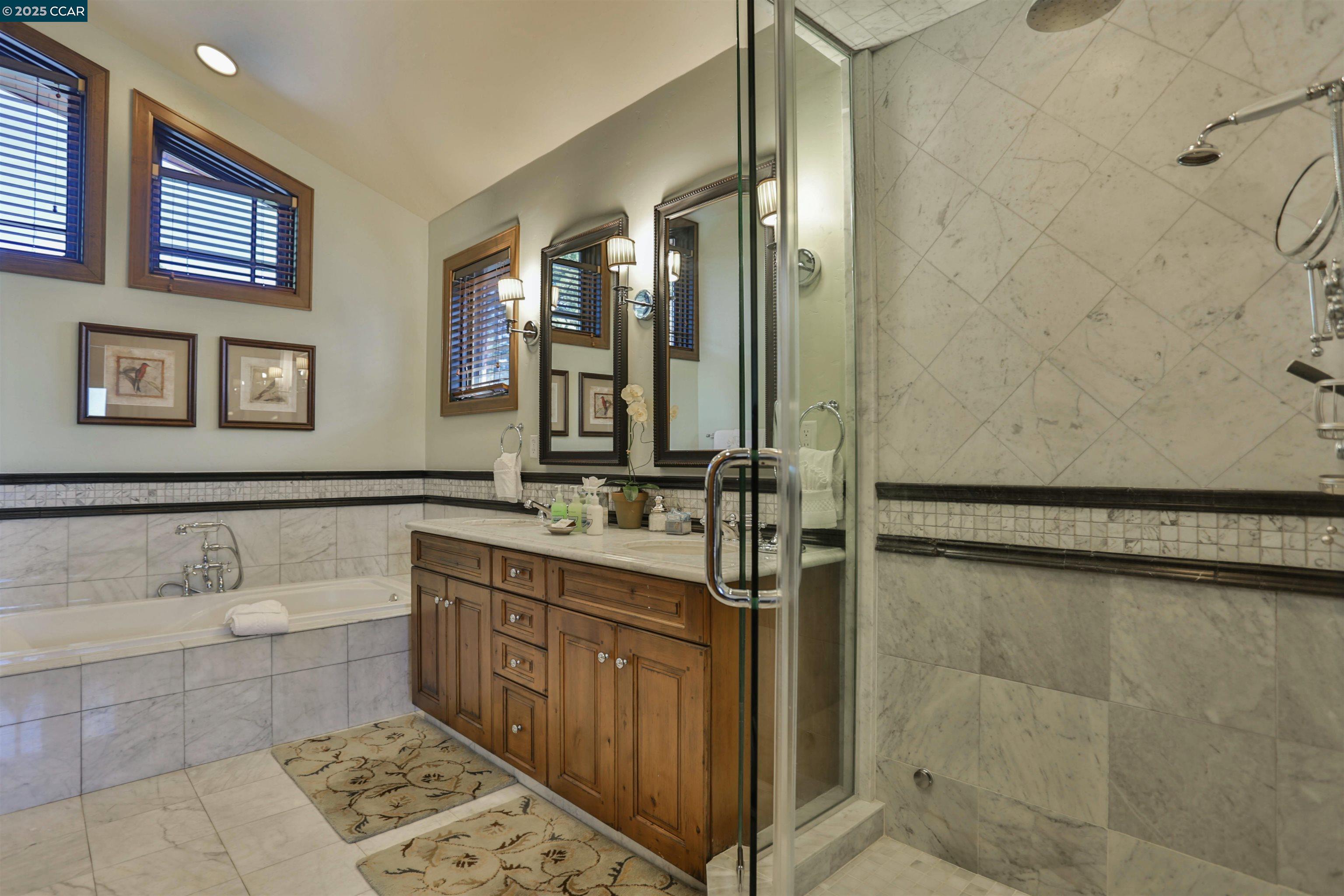 Detail Gallery Image 19 of 28 For 6750 North Lake Blvd 6b,  Tahoe Vista,  CA 96148 - 3 Beds | 3 Baths