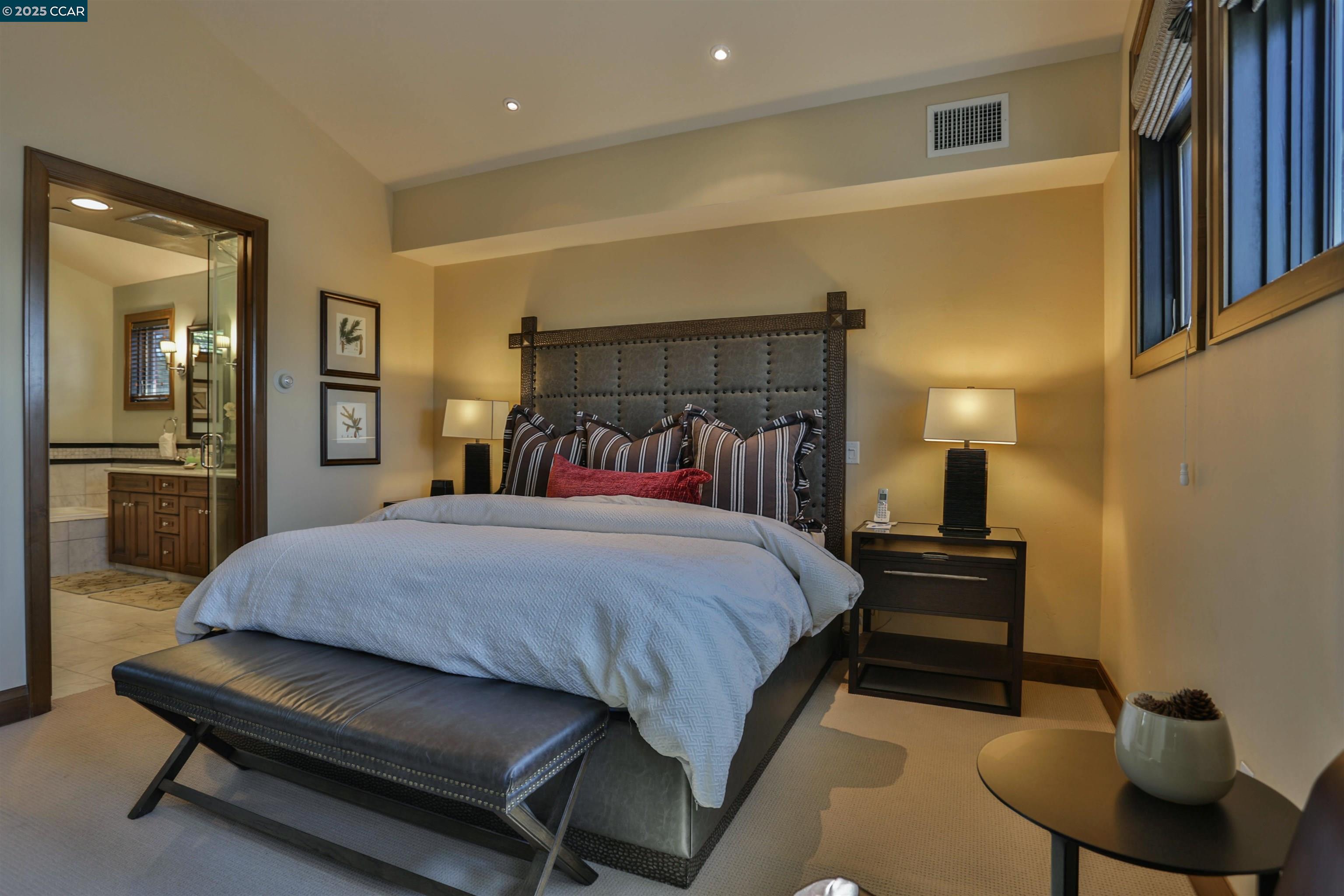 Detail Gallery Image 21 of 28 For 6750 North Lake Blvd 6b,  Tahoe Vista,  CA 96148 - 3 Beds | 3 Baths
