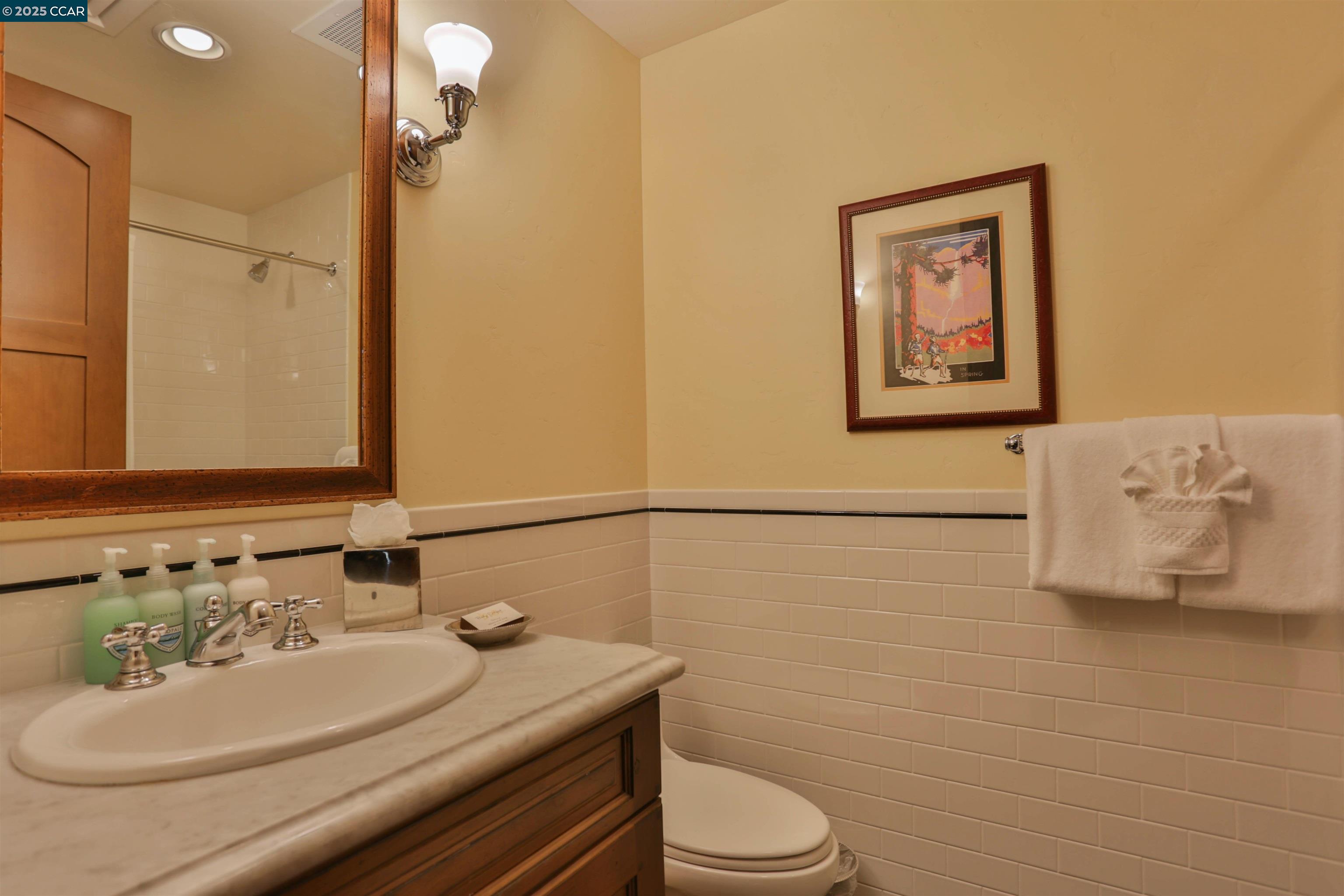 Detail Gallery Image 5 of 28 For 6750 North Lake Blvd 6b,  Tahoe Vista,  CA 96148 - 3 Beds | 3 Baths