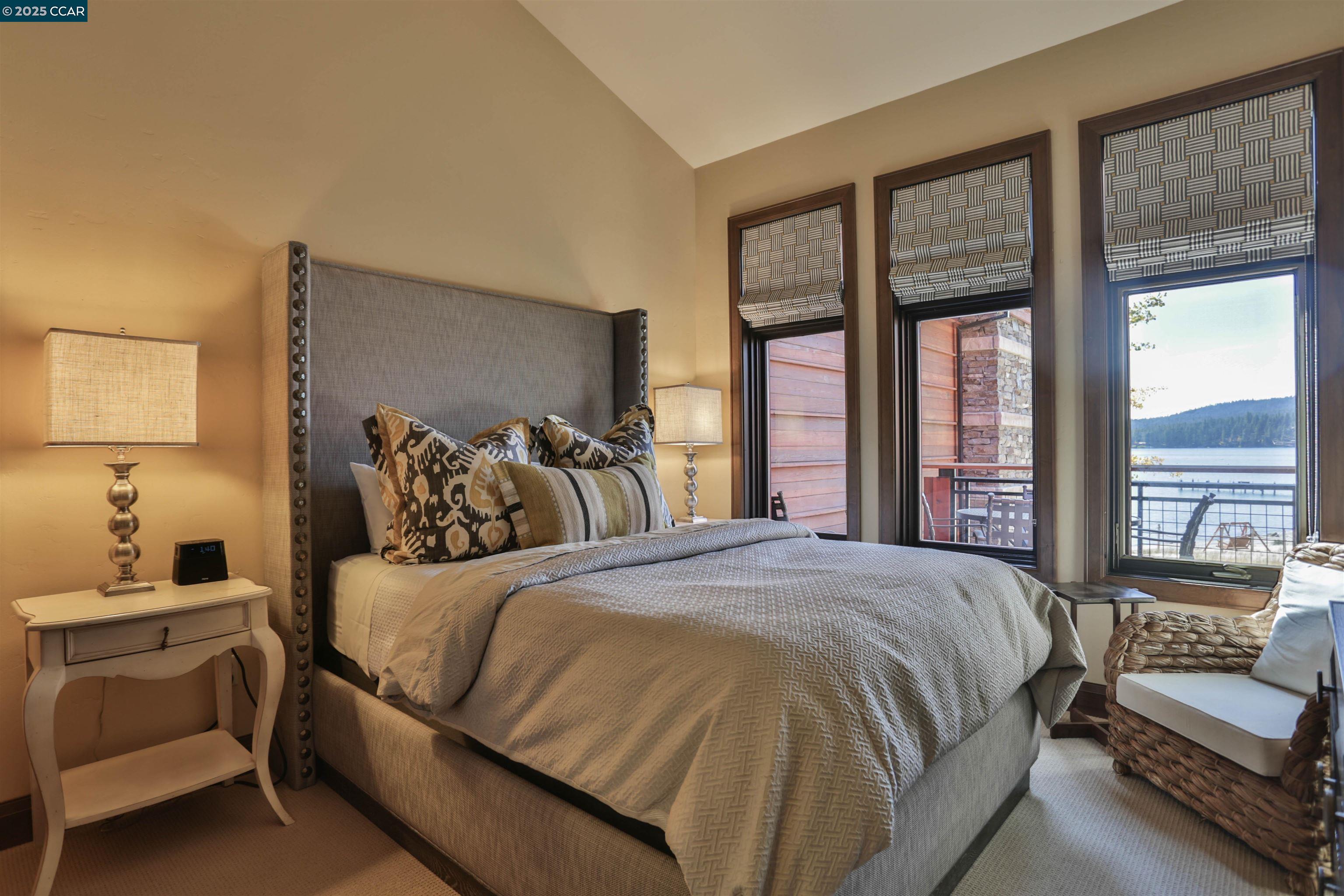 Detail Gallery Image 7 of 28 For 6750 North Lake Blvd 6b,  Tahoe Vista,  CA 96148 - 3 Beds | 3 Baths