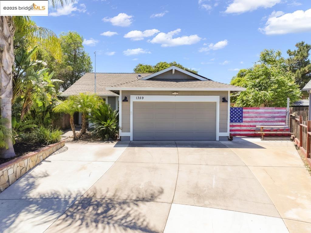 Detail Gallery Image 1 of 31 For 1359 Port Ct, Oakley,  CA 94561 - 3 Beds | 2 Baths