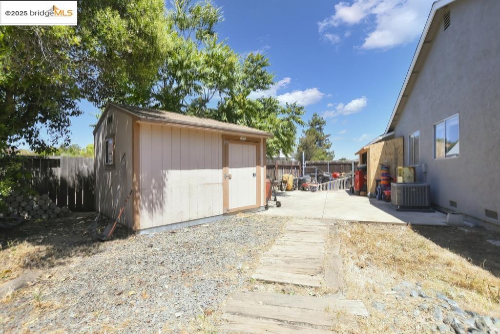 Detail Gallery Image 24 of 31 For 1359 Port Ct, Oakley,  CA 94561 - 3 Beds | 2 Baths