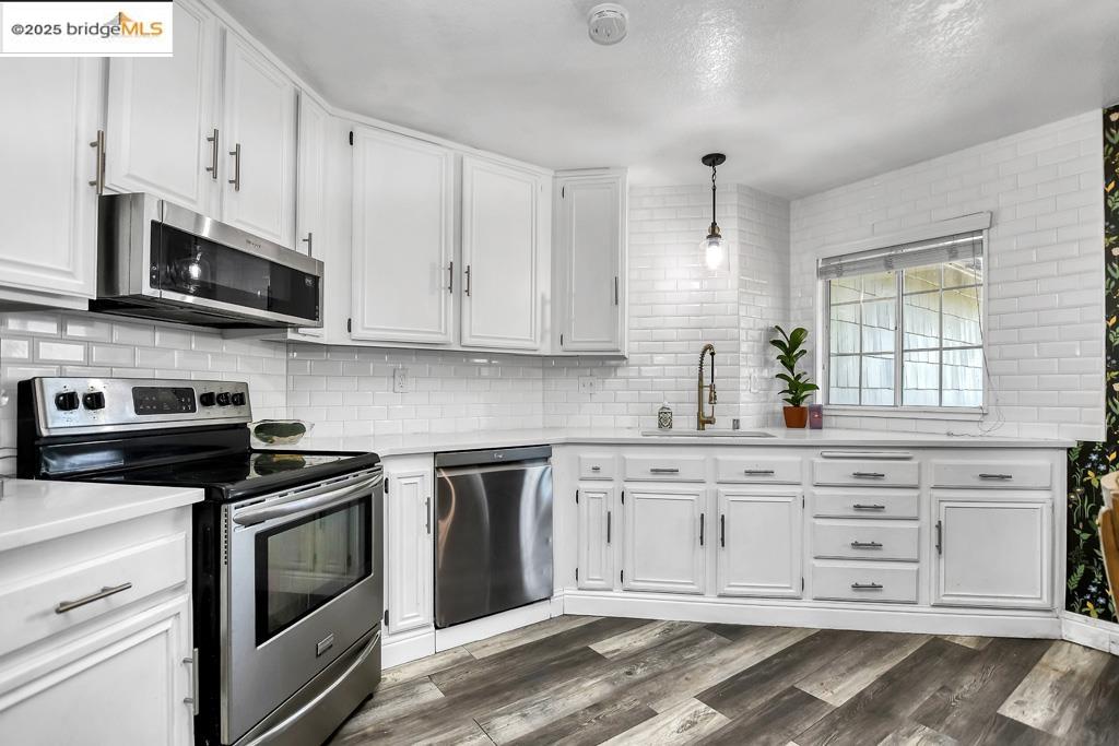 Detail Gallery Image 7 of 31 For 1359 Port Ct, Oakley,  CA 94561 - 3 Beds | 2 Baths