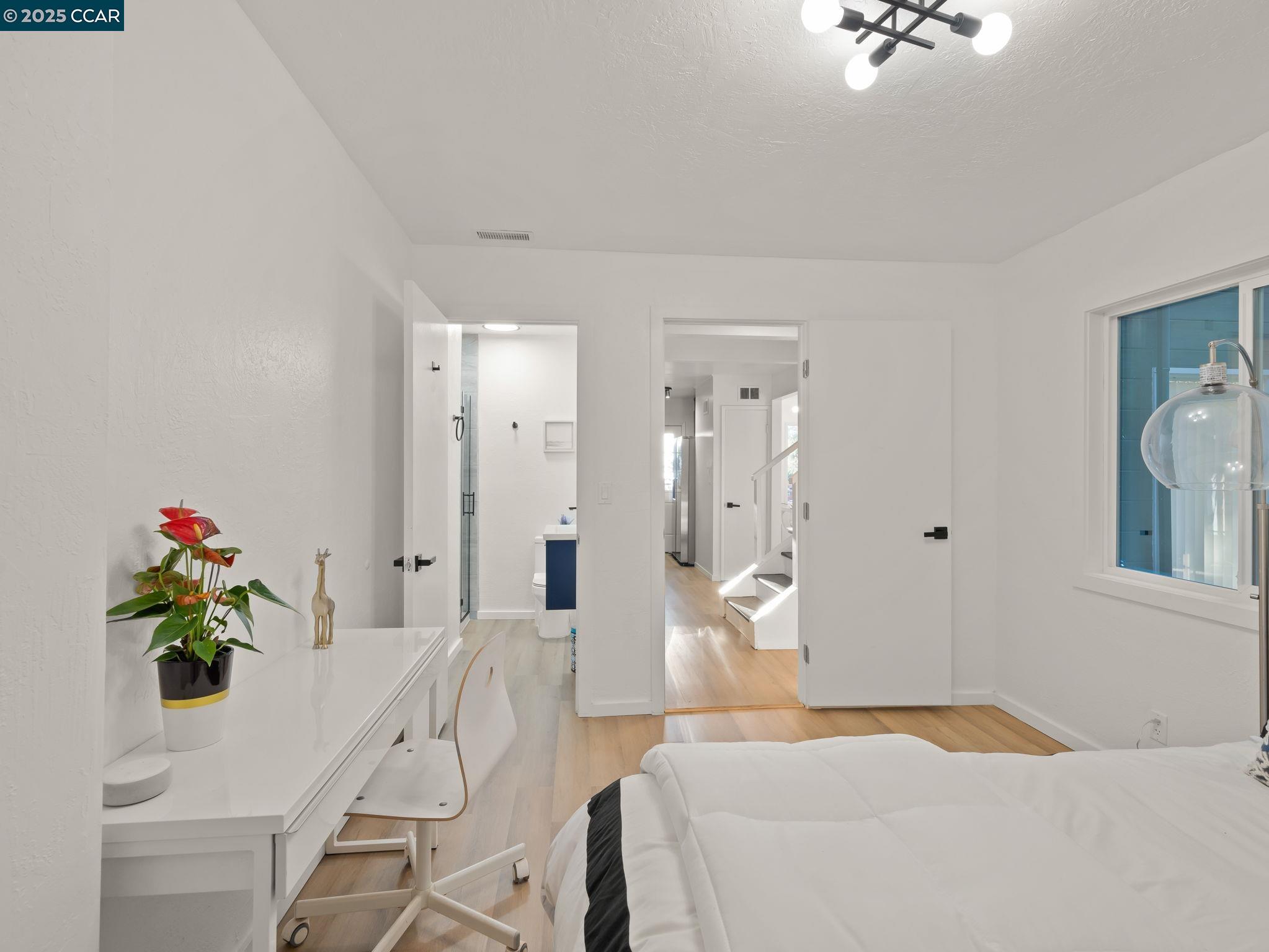 Detail Gallery Image 21 of 41 For 230 Fairlawn Dr, Berkeley,  CA 94708 - 4 Beds | 2 Baths