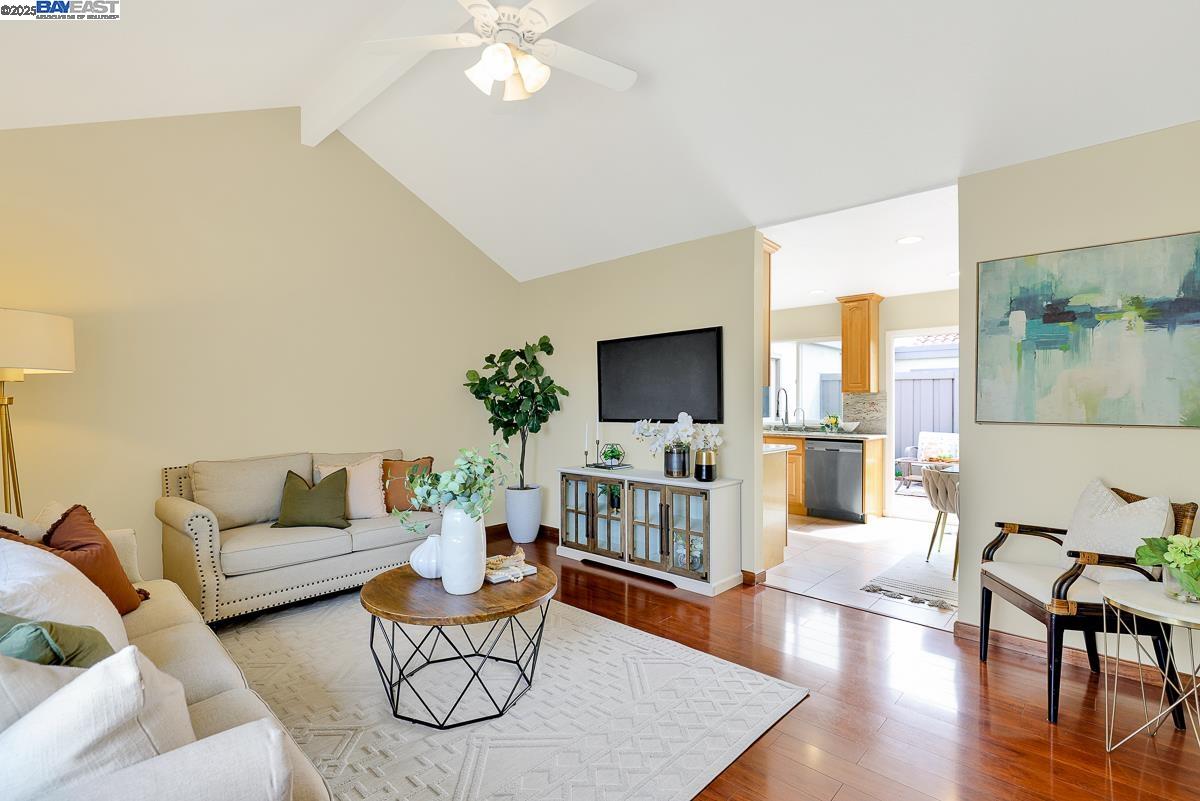 Photo #5: 41094618 Listing 