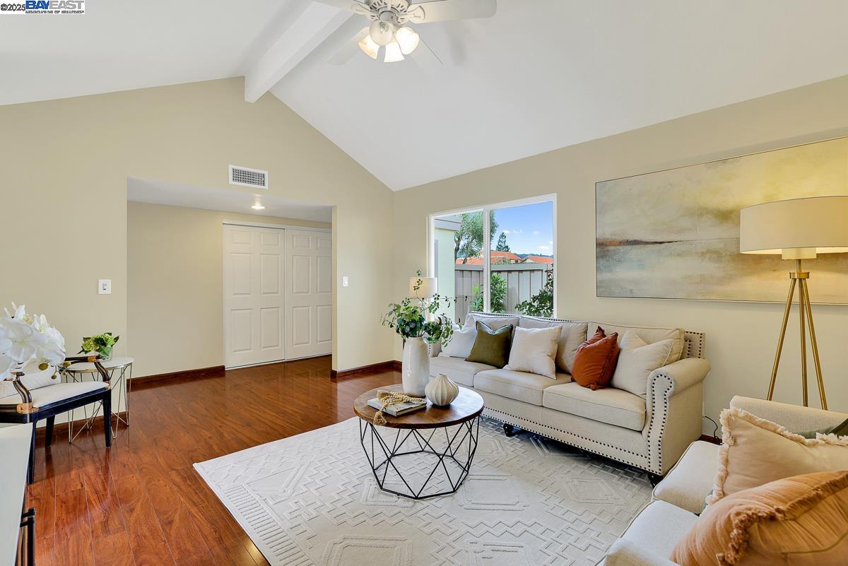 Photo #6: 41094618 Listing 