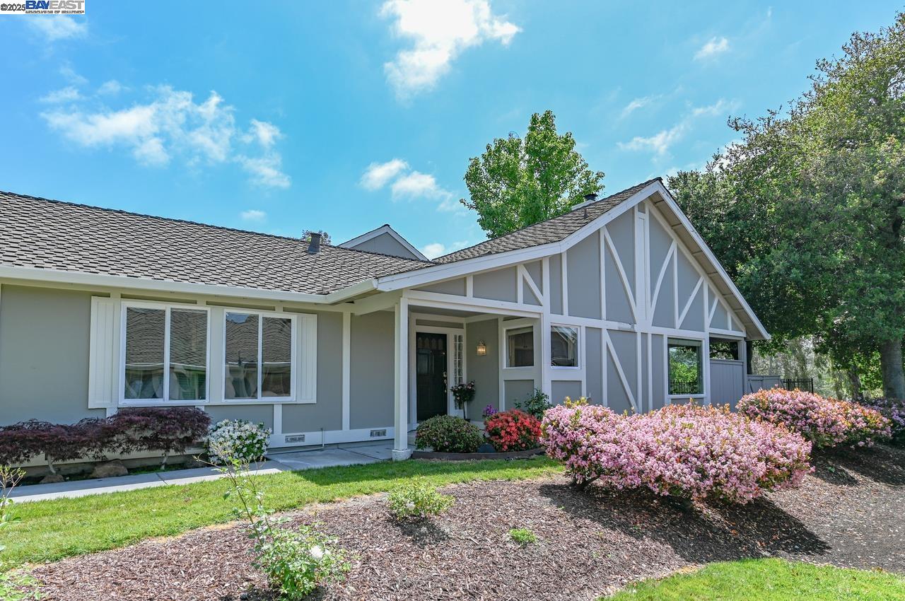 Detail Gallery Image 1 of 1 For 501 Silver Lake Dr, Danville,  CA 94526 - 2 Beds | 2 Baths