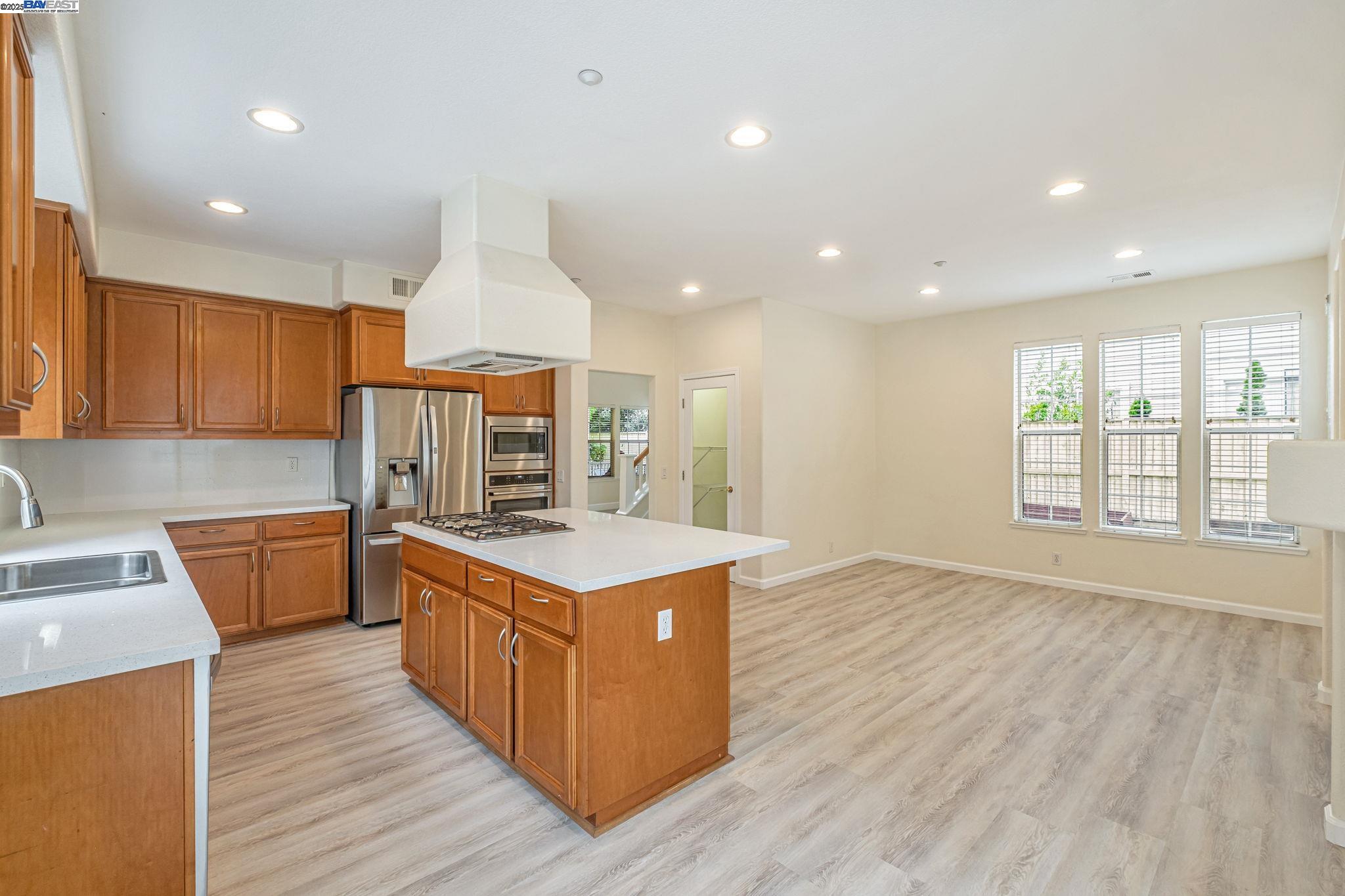 Detail Gallery Image 17 of 49 For 4293 Oliver Way, Union City,  CA 94587 - 4 Beds | 2/1 Baths