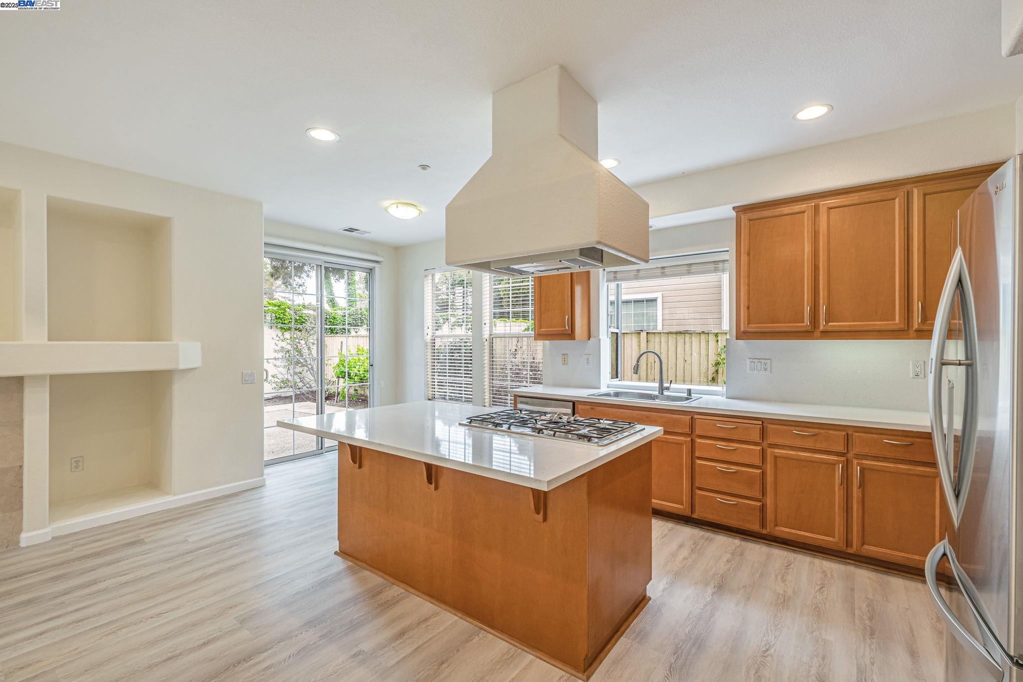 Detail Gallery Image 19 of 49 For 4293 Oliver Way, Union City,  CA 94587 - 4 Beds | 2/1 Baths