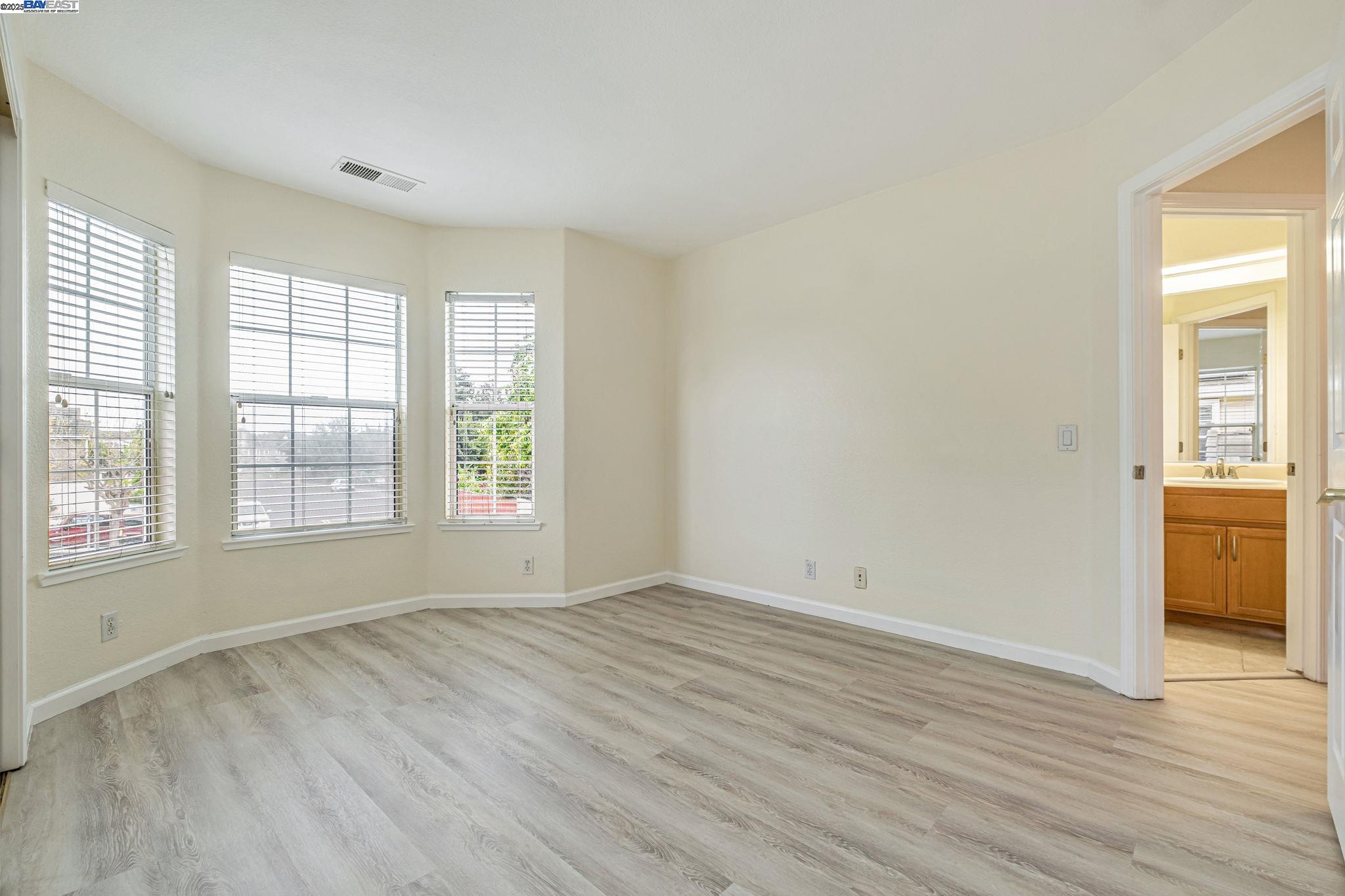 Detail Gallery Image 33 of 49 For 4293 Oliver Way, Union City,  CA 94587 - 4 Beds | 2/1 Baths