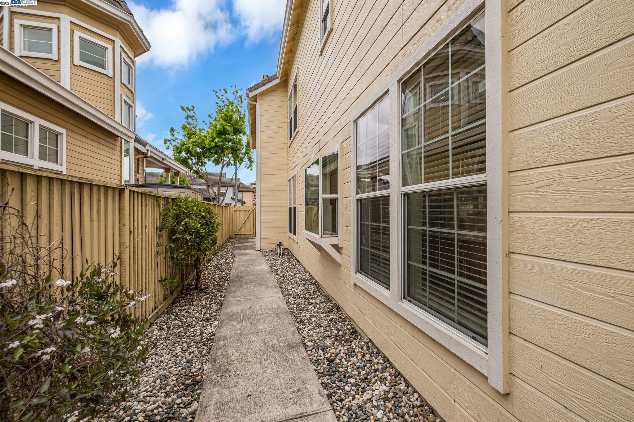 Detail Gallery Image 46 of 49 For 4293 Oliver Way, Union City,  CA 94587 - 4 Beds | 2/1 Baths