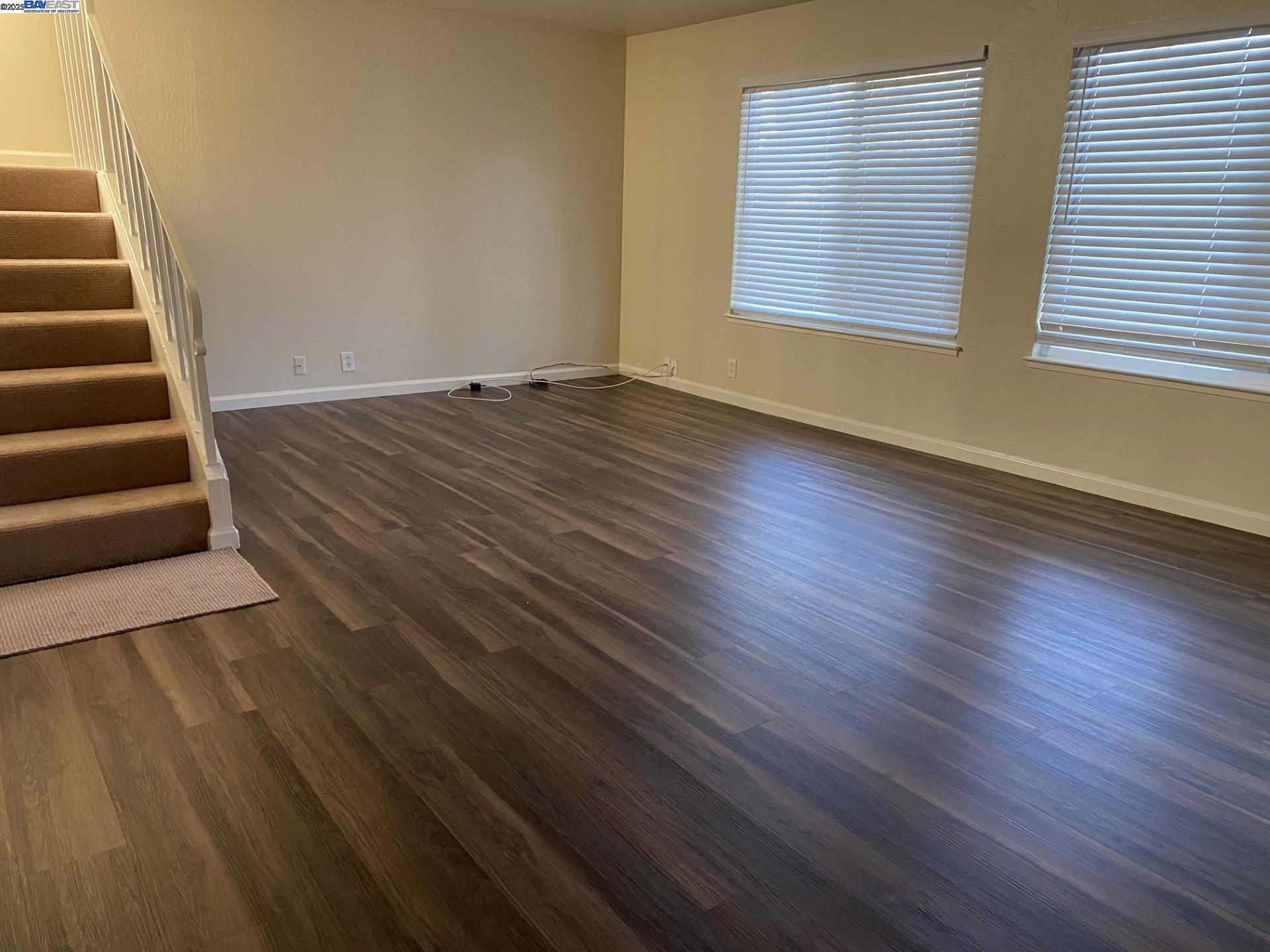 Detail Gallery Image 4 of 17 For 4108 Polaris, Union City,  CA 94587 - 4 Beds | 2/1 Baths