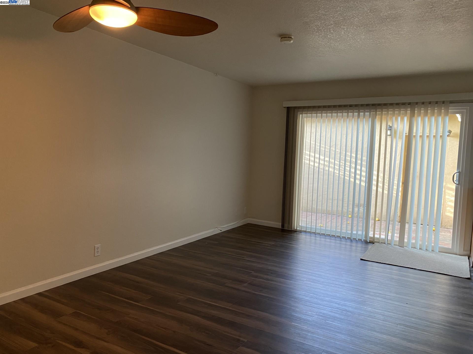 Detail Gallery Image 10 of 17 For 4108 Polaris, Union City,  CA 94587 - 4 Beds | 2/1 Baths