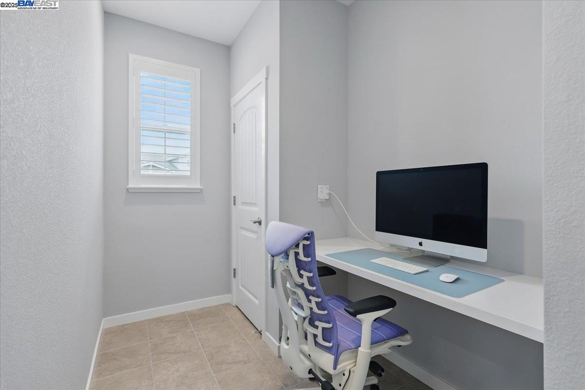 Detail Gallery Image 9 of 27 For 36188 Fig Tree Lane, Newark,  CA 94560 - 4 Beds | 2/1 Baths