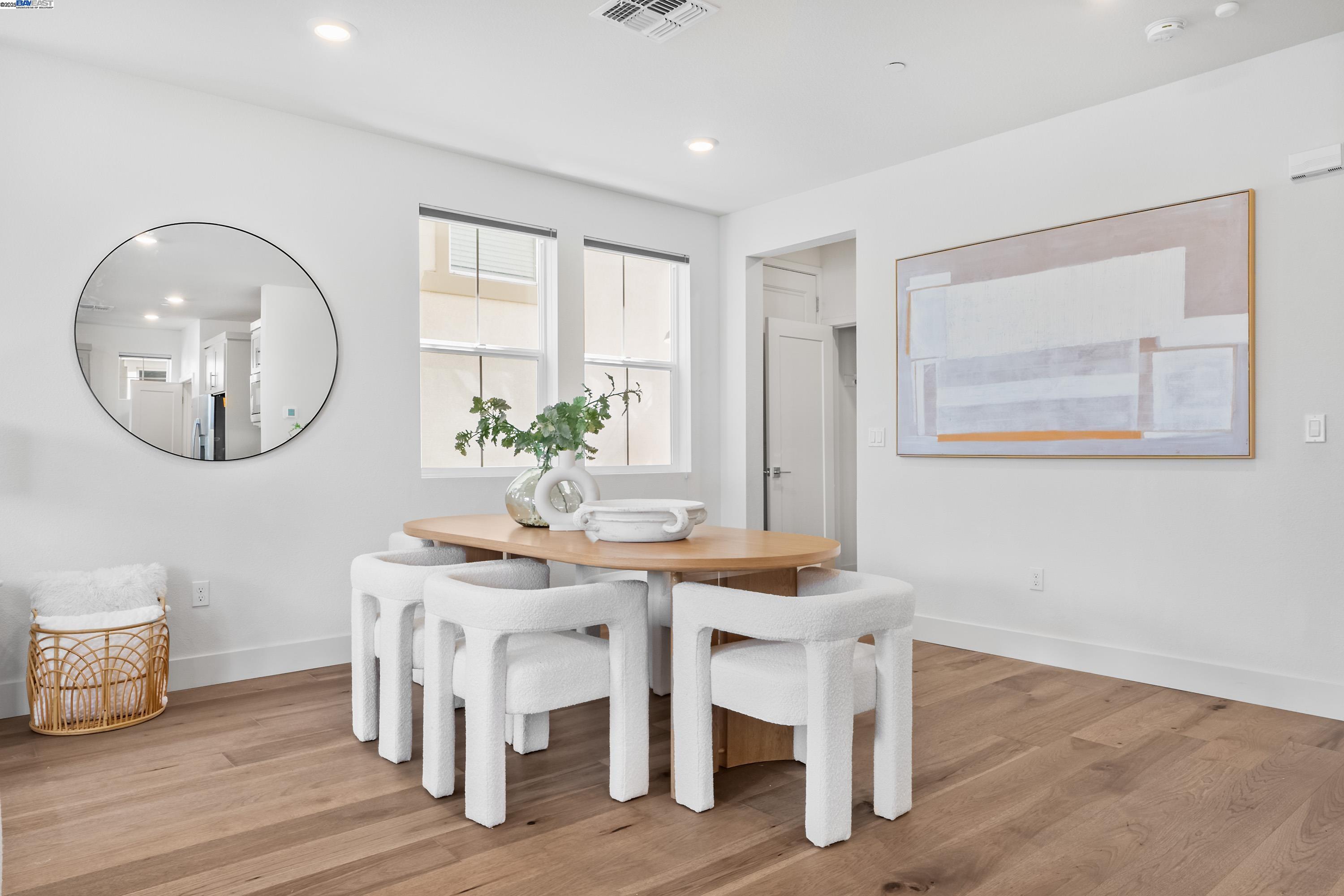 Detail Gallery Image 15 of 60 For 37534 Watersail Way, Newark,  CA 94560 - 5 Beds | 4/1 Baths