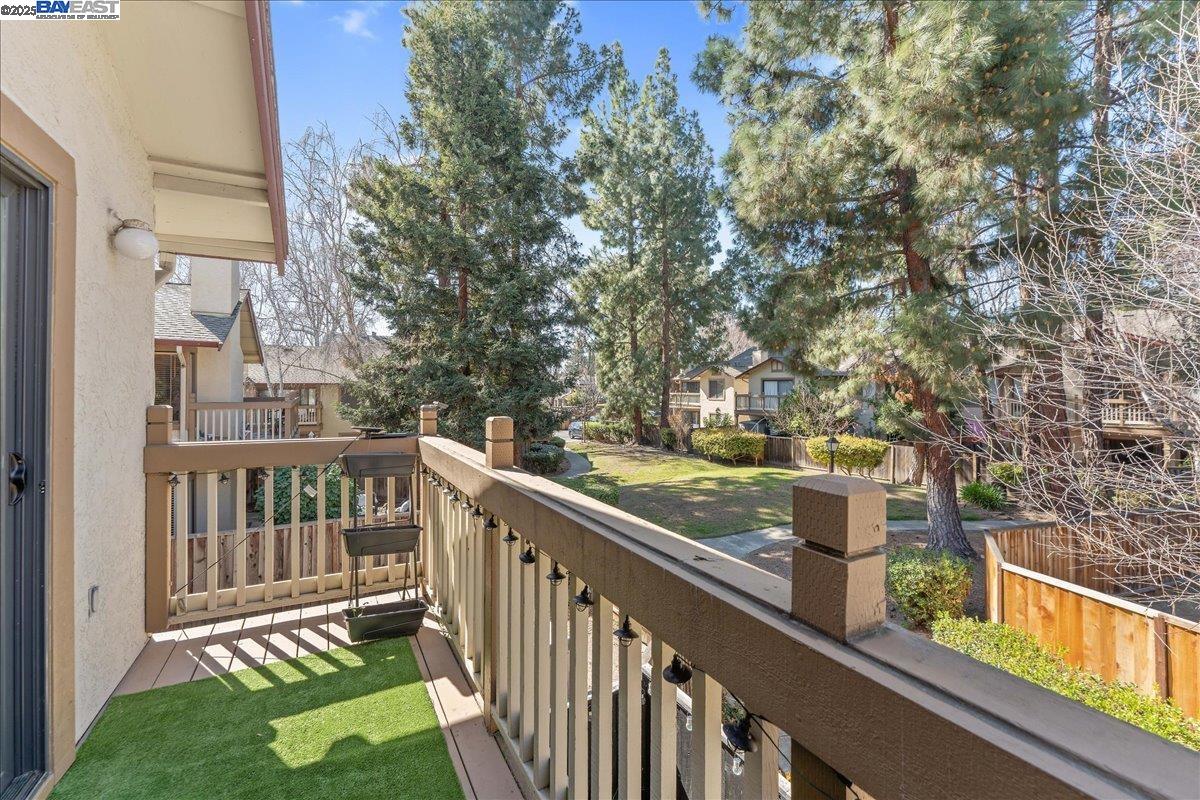 Detail Gallery Image 14 of 30 For 968 Huntington Terrace, Fremont,  CA 94536 - 2 Beds | 2/1 Baths