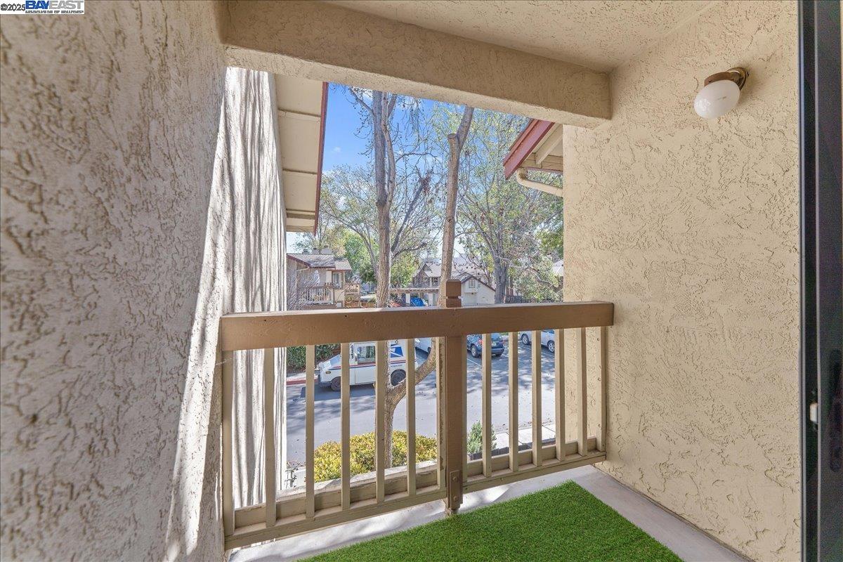 Detail Gallery Image 17 of 30 For 968 Huntington Terrace, Fremont,  CA 94536 - 2 Beds | 2/1 Baths