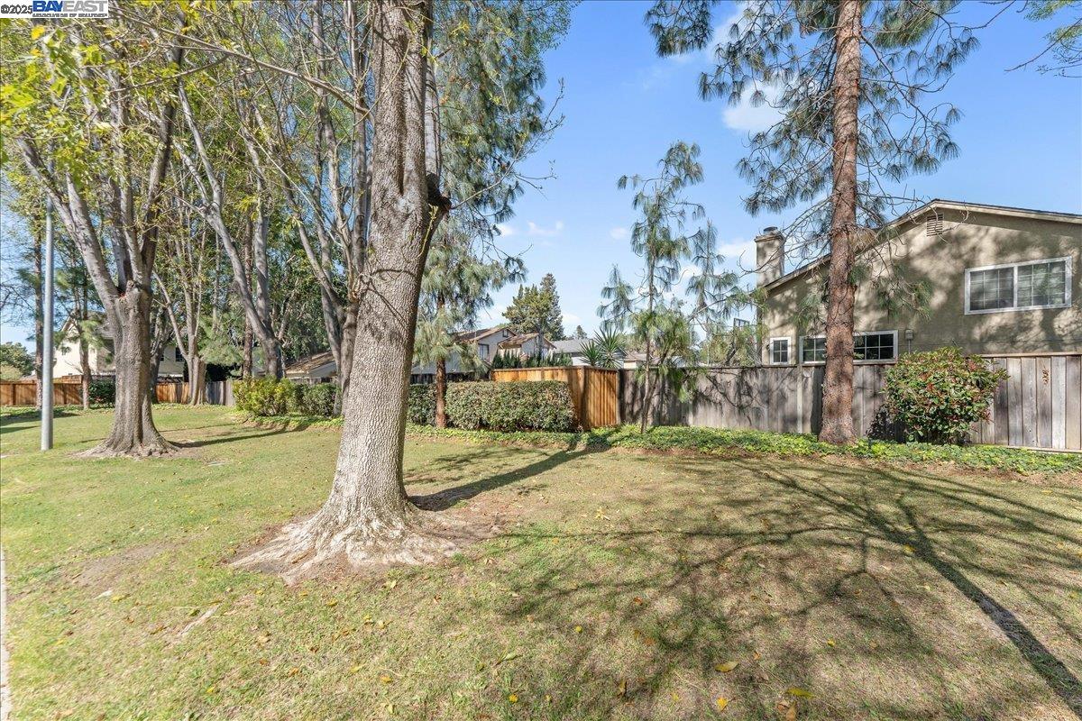 Detail Gallery Image 26 of 30 For 968 Huntington Terrace, Fremont,  CA 94536 - 2 Beds | 2/1 Baths