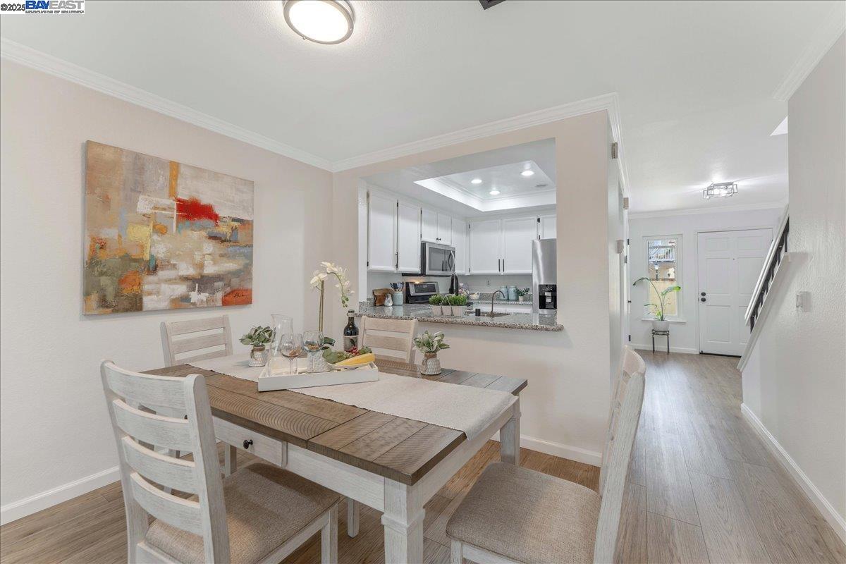 Detail Gallery Image 6 of 30 For 968 Huntington Terrace, Fremont,  CA 94536 - 2 Beds | 2/1 Baths