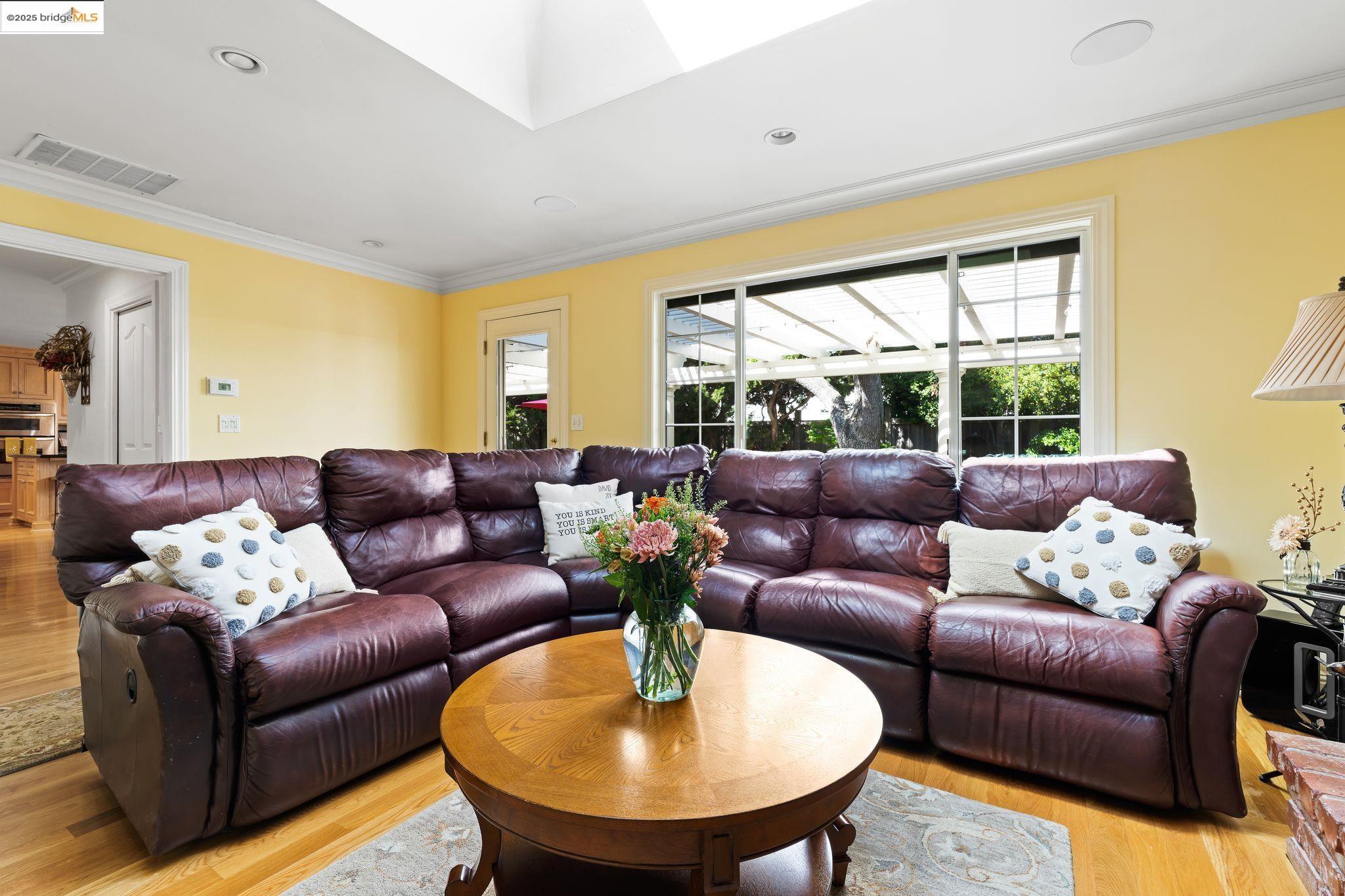 Detail Gallery Image 21 of 59 For 6263 Mojave Dr, San Jose,  CA 95120 - 6 Beds | 3 Baths