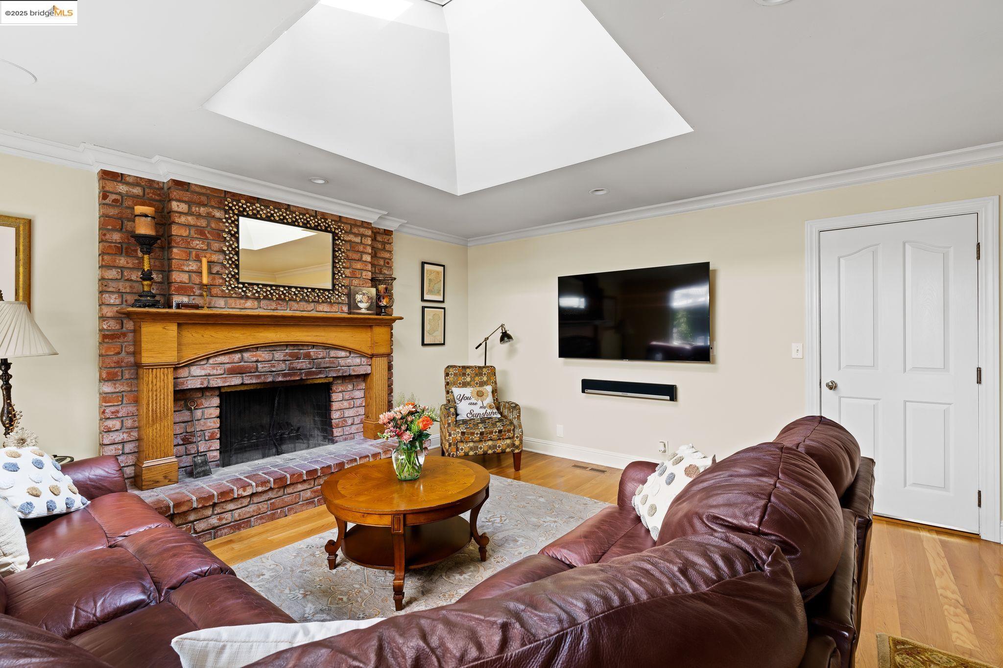 Detail Gallery Image 22 of 60 For 6263 Mojave Dr, San Jose,  CA 95120 - 6 Beds | 3 Baths