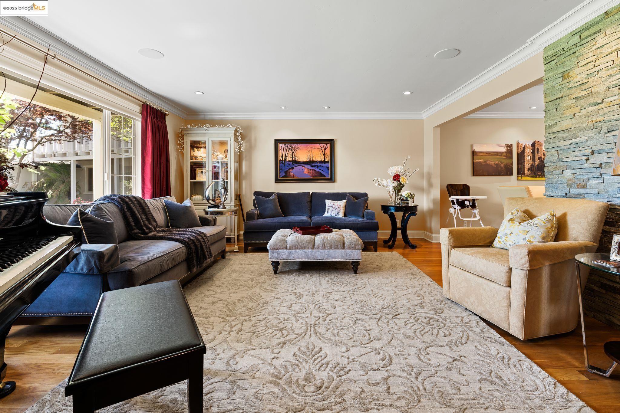 Detail Gallery Image 6 of 59 For 6263 Mojave Dr, San Jose,  CA 95120 - 6 Beds | 3 Baths