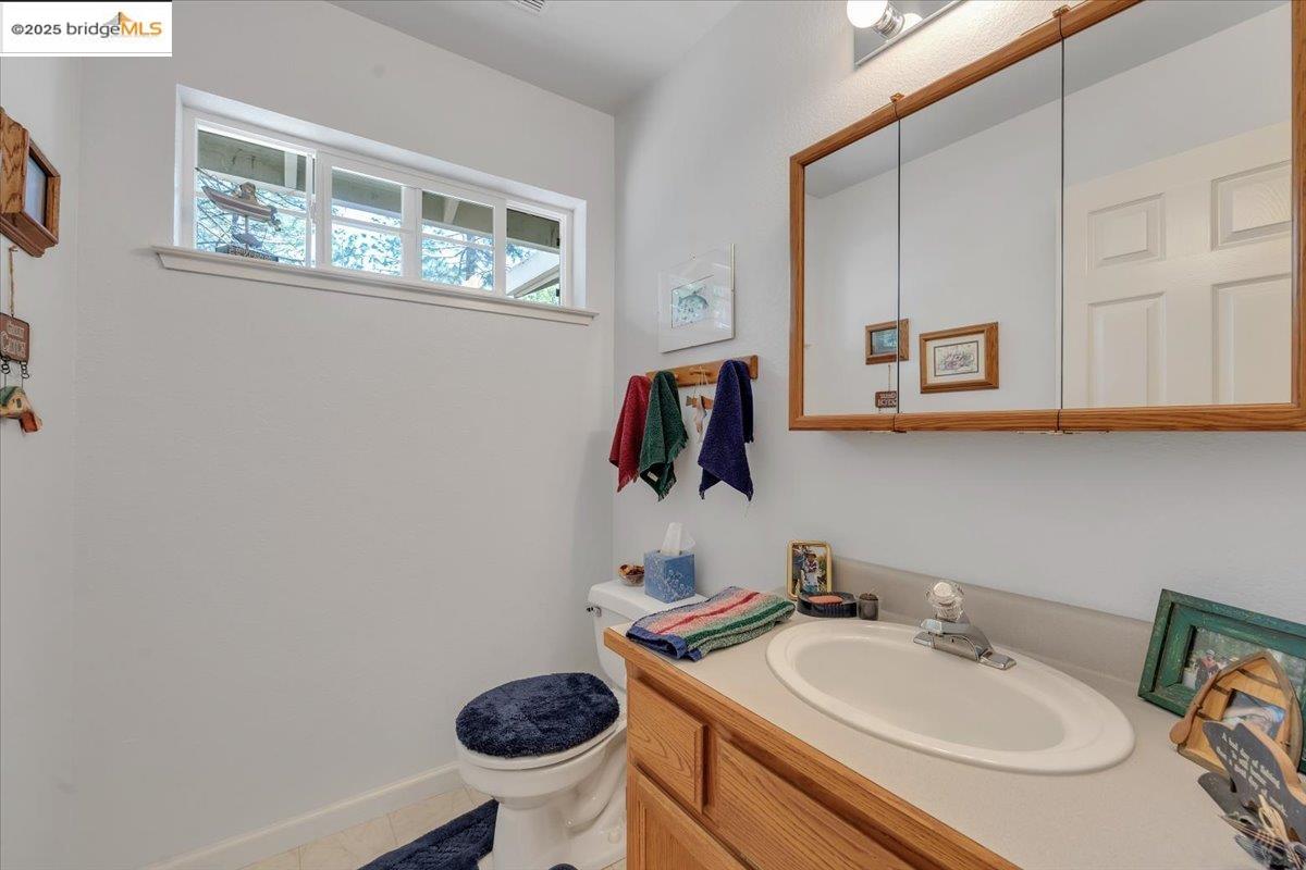 Detail Gallery Image 25 of 53 For 24030 Hitching Post Rd, Sonora,  CA 95370 - 3 Beds | 2/1 Baths