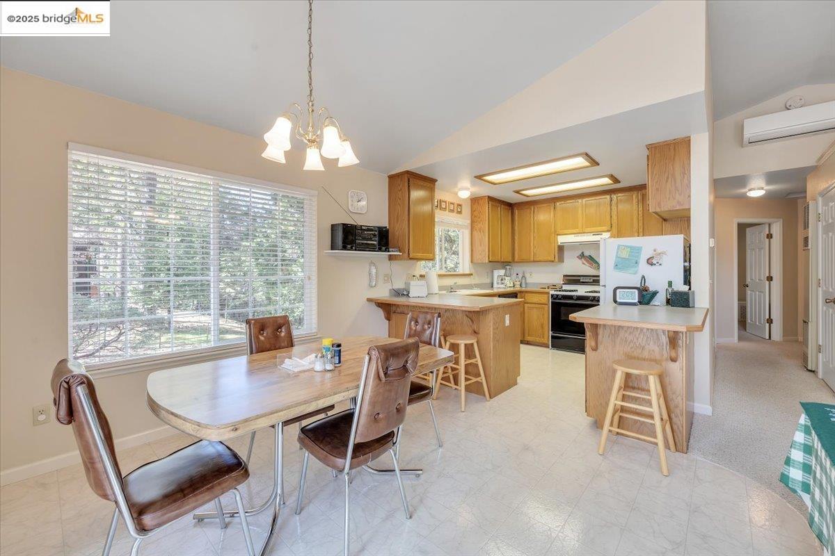 Detail Gallery Image 7 of 53 For 24030 Hitching Post Rd, Sonora,  CA 95370 - 3 Beds | 2/1 Baths