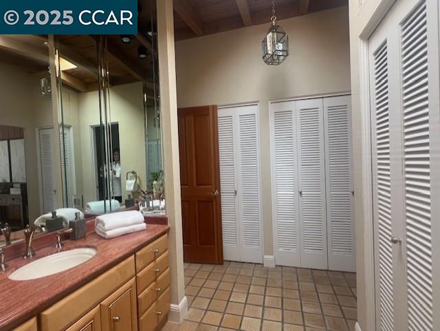 Detail Gallery Image 27 of 51 For 23 Lost Valley Dr, Orinda,  CA 94563 - 4 Beds | 3 Baths
