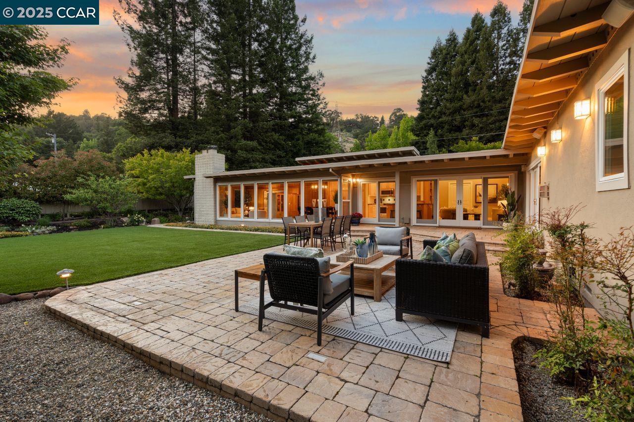 Detail Gallery Image 45 of 51 For 23 Lost Valley Dr, Orinda,  CA 94563 - 4 Beds | 3 Baths