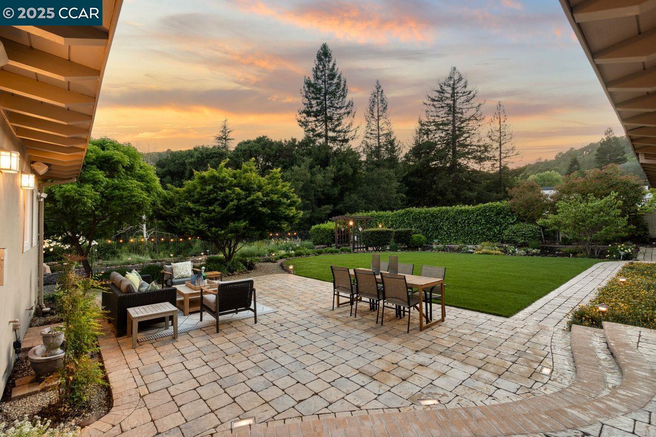 Detail Gallery Image 46 of 51 For 23 Lost Valley Dr, Orinda,  CA 94563 - 4 Beds | 3 Baths