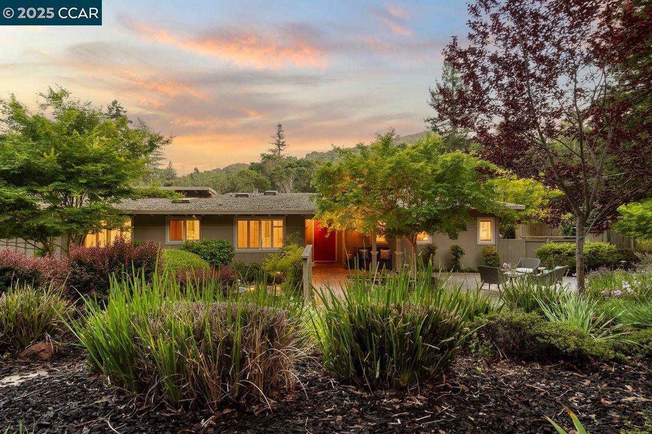 Detail Gallery Image 49 of 51 For 23 Lost Valley Dr, Orinda,  CA 94563 - 4 Beds | 3 Baths