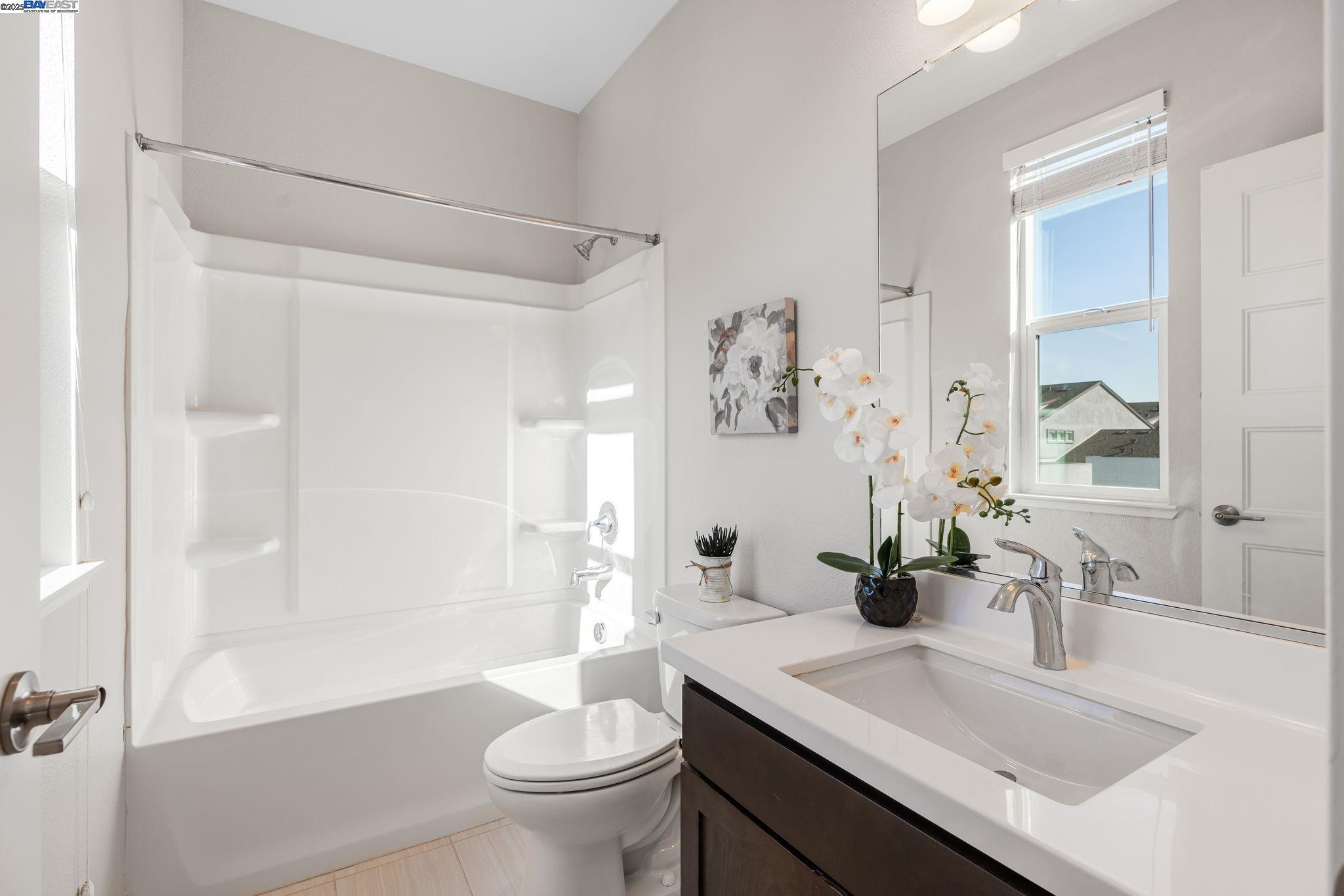Detail Gallery Image 23 of 30 For 1856 Newbury Park Dr, San Jose,  CA 95133 - 3 Beds | 3 Baths