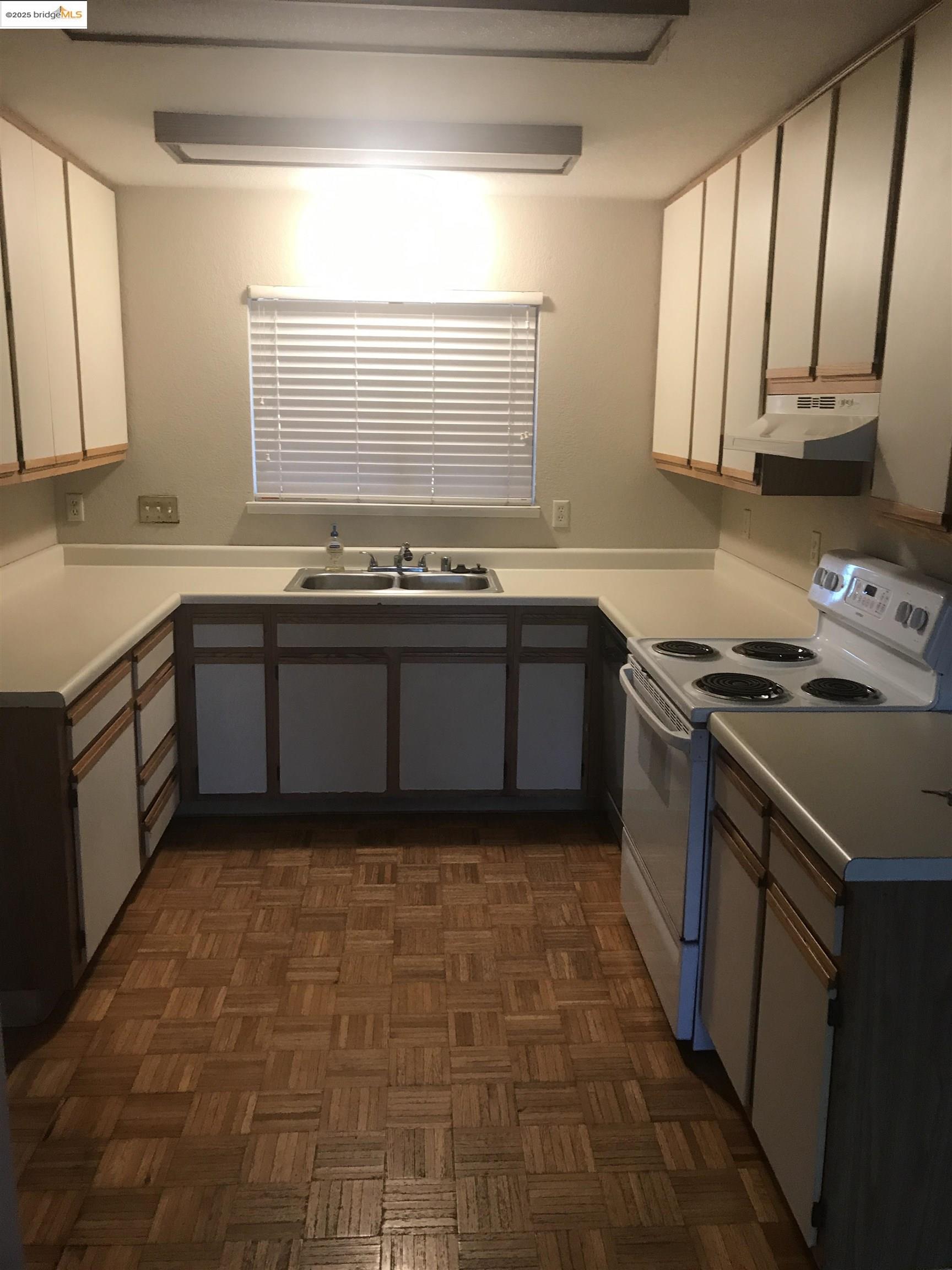 2270 Renwick Ln, Antioch, California 94509, 2 Bedrooms Bedrooms, 5 Rooms Rooms,1 BathroomBathrooms,Residential Lease,For Rent,2270 Renwick Ln,41094666