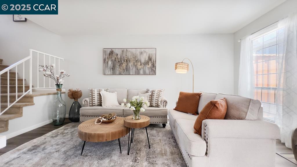 Detail Gallery Image 4 of 40 For 126 Colonade Sq, San Jose,  CA 95127 - 2 Beds | 2/1 Baths