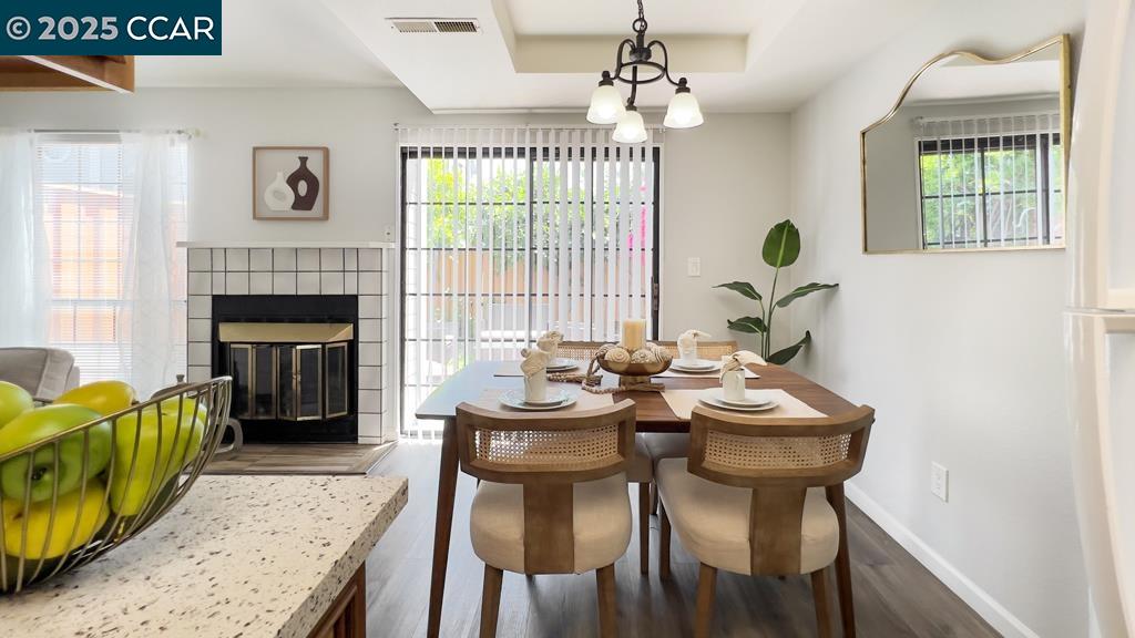 Detail Gallery Image 7 of 40 For 126 Colonade Sq, San Jose,  CA 95127 - 2 Beds | 2/1 Baths