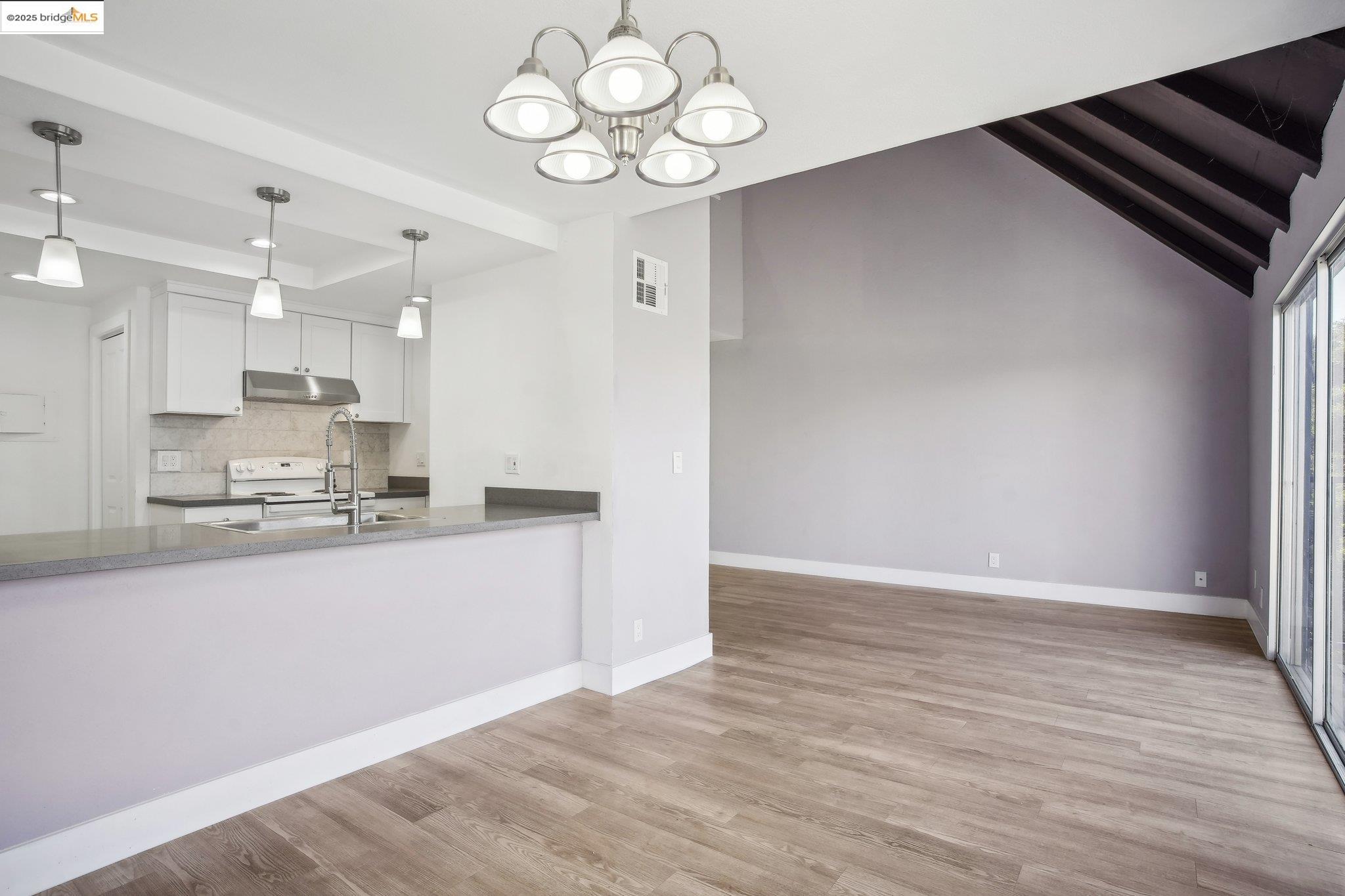 Detail Gallery Image 8 of 39 For 3640 Wells Rd, Oakley,  CA 94561 - 3 Beds | 2 Baths