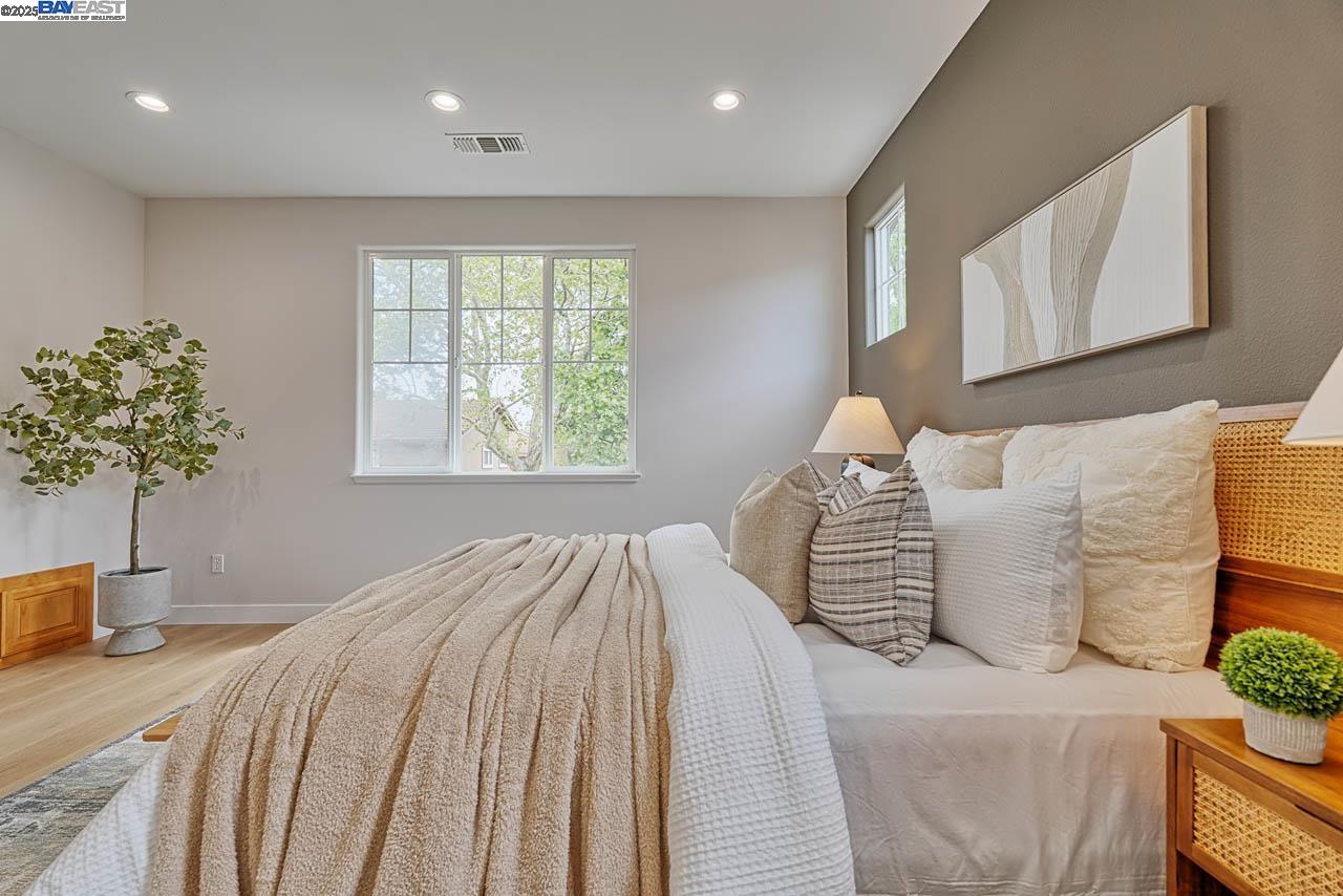 Detail Gallery Image 30 of 50 For 32675 Kenita Way, Union City,  CA 94587 - 5 Beds | 3 Baths