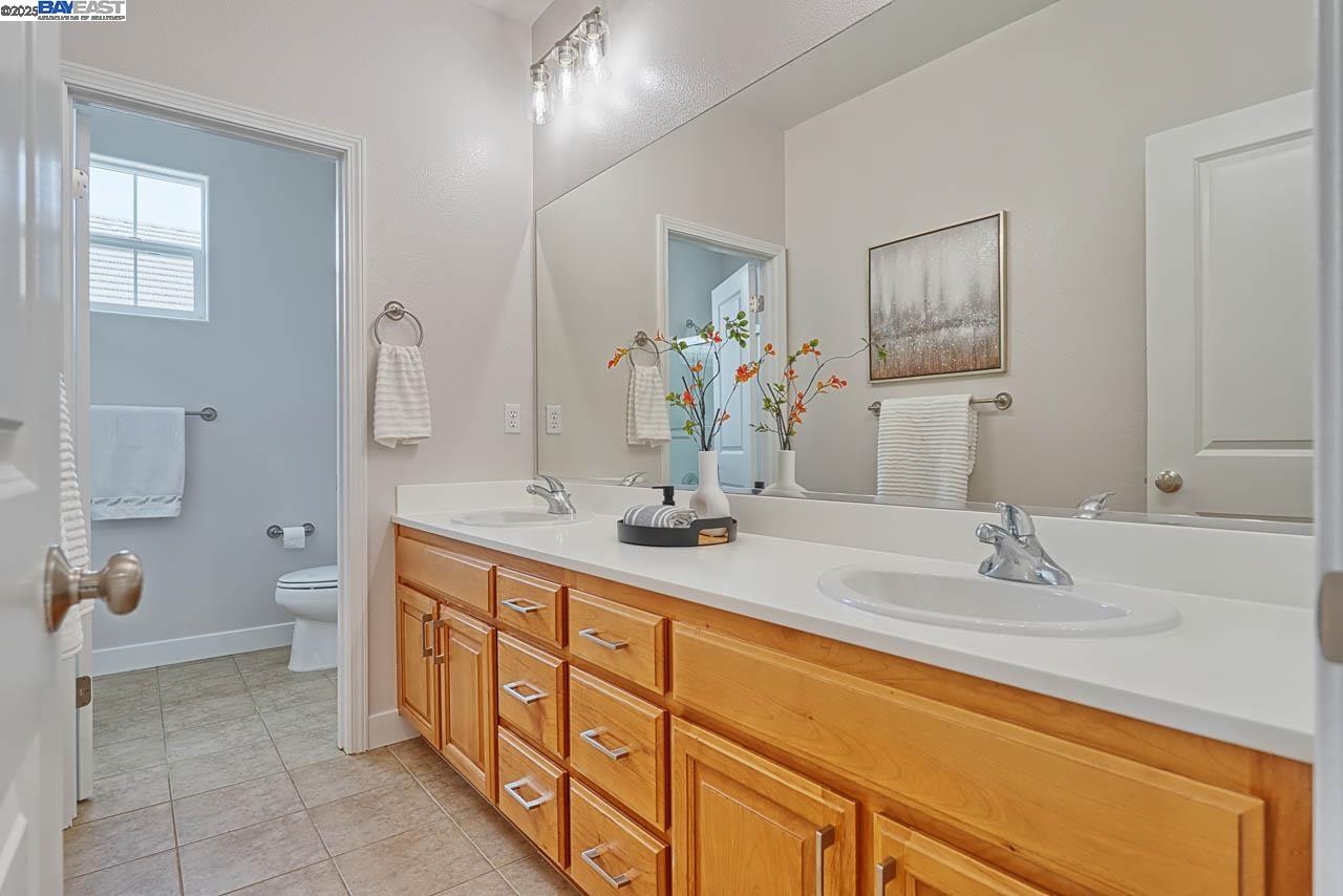Detail Gallery Image 40 of 50 For 32675 Kenita Way, Union City,  CA 94587 - 5 Beds | 3 Baths