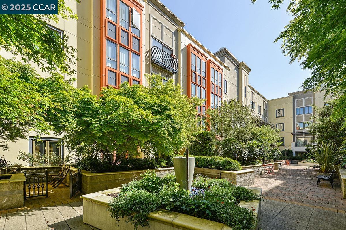 438 W Grand Ave # 510, Oakland, California 94612, 1 Bedroom Bedrooms, 4 Rooms Rooms,1 BathroomBathrooms,Residential,For Sale,438 W Grand Ave # 510,41094679