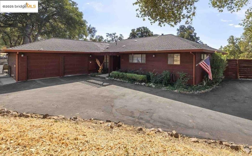 Detail Gallery Image 3 of 58 For 13420 Clements, Groveland,  CA 95321-9333 - 3 Beds | 2/1 Baths