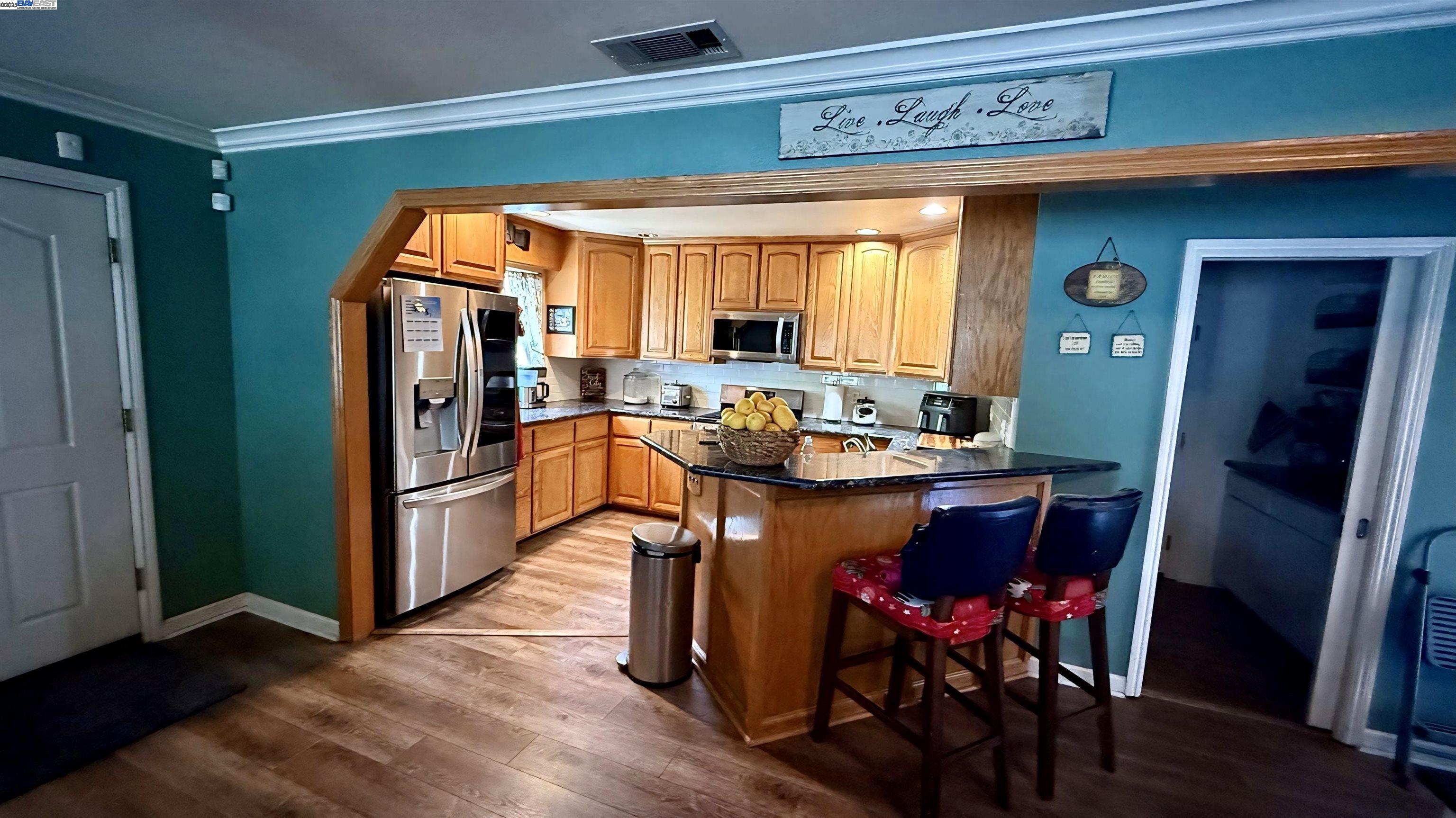 Detail Gallery Image 12 of 24 For 95 W Downs St, Stockton,  CA 95204 - 4 Beds | 2 Baths