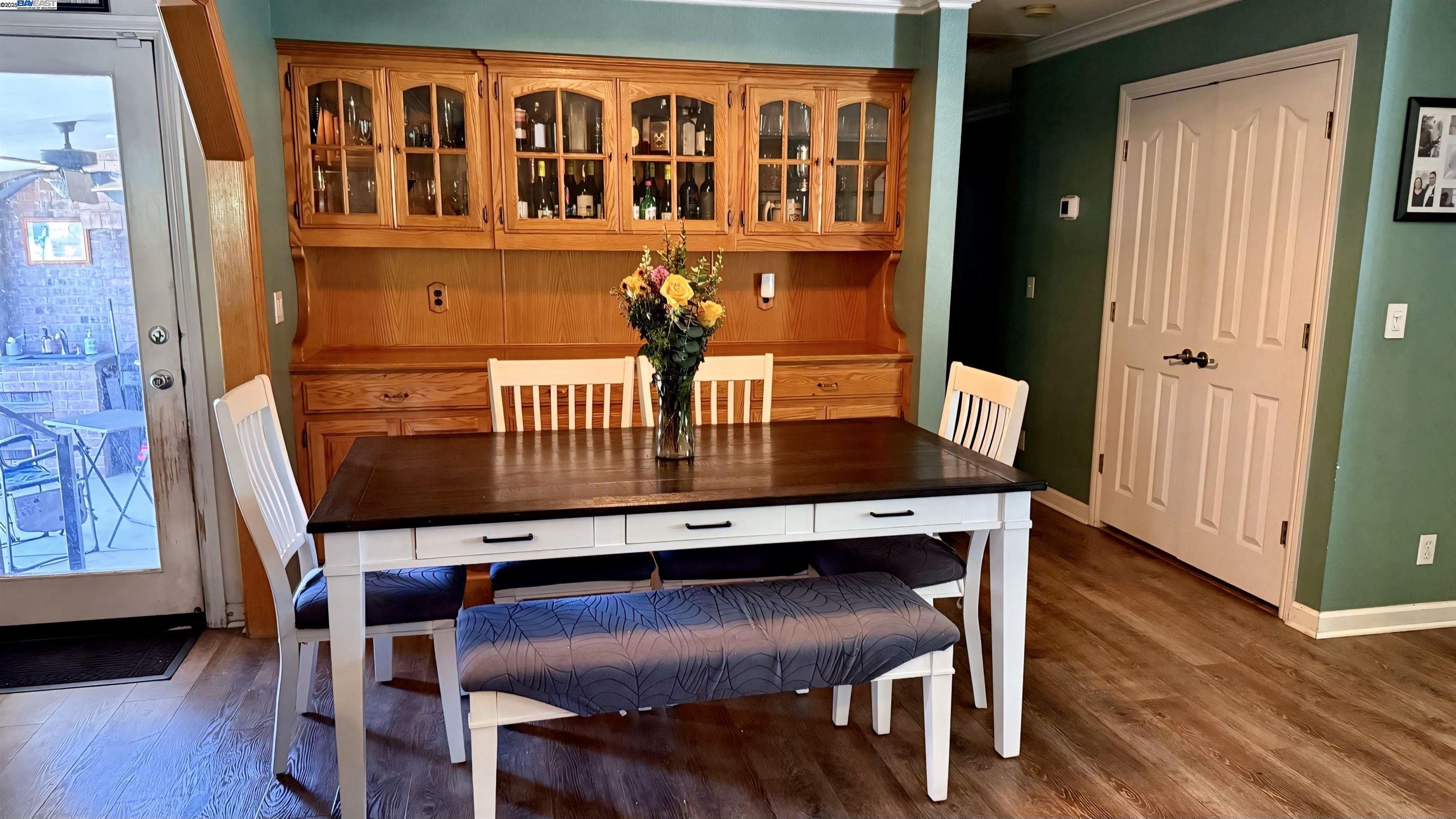 Detail Gallery Image 6 of 24 For 95 W Downs St, Stockton,  CA 95204 - 4 Beds | 2 Baths