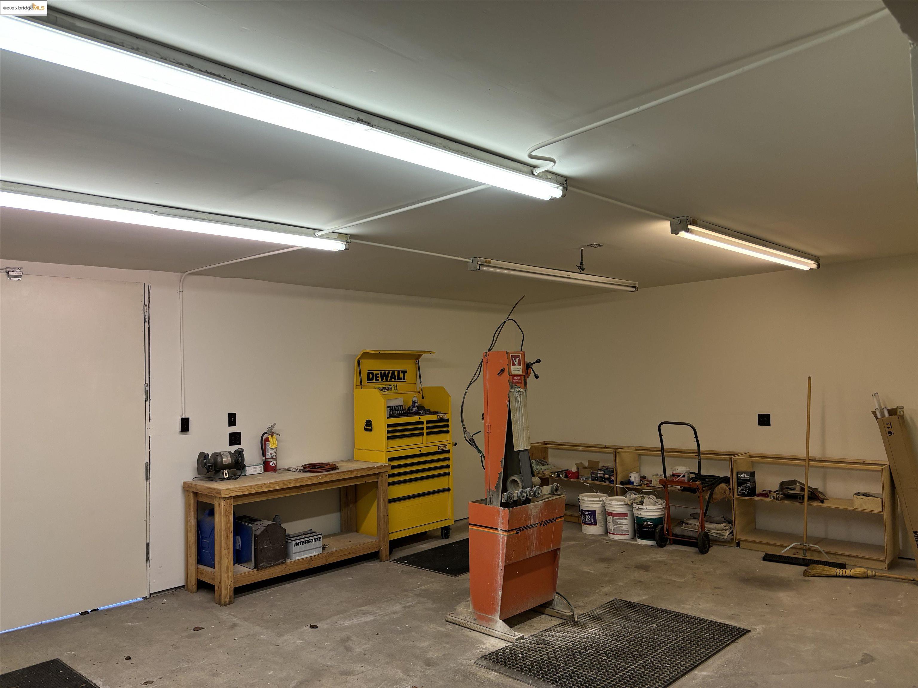 11808 San Pablo Ave, El Cerrito, California 94530, ,Commercial Lease,For Rent,11808 San Pablo Ave,41094693