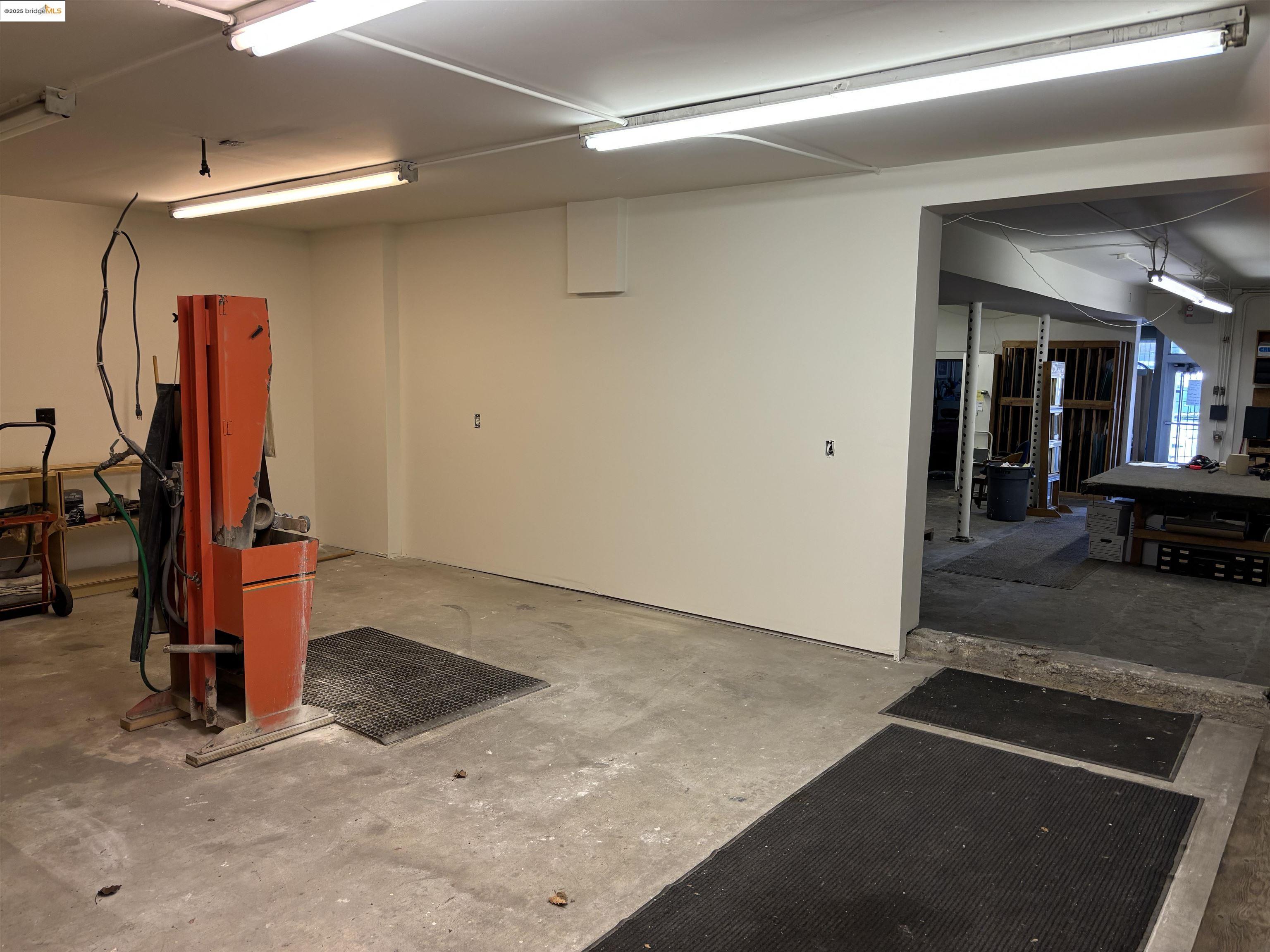 11808 San Pablo Ave, El Cerrito, California 94530, ,Commercial Lease,For Rent,11808 San Pablo Ave,41094693