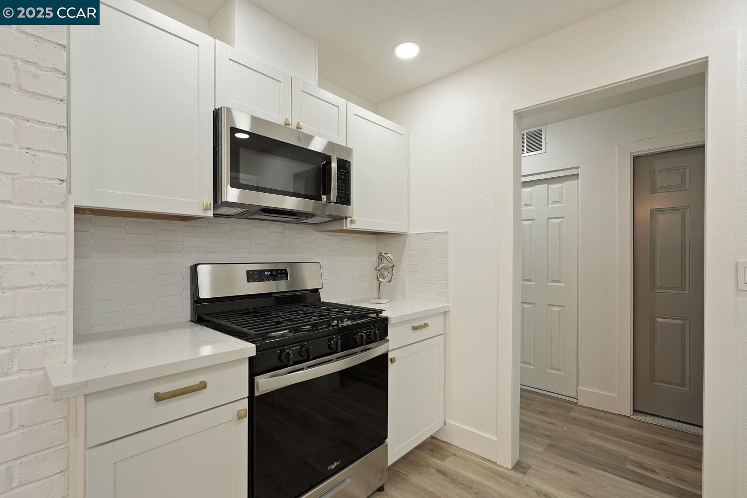 Detail Gallery Image 14 of 31 For 1257 West Street, Hayward,  CA 94545 - 3 Beds | 2 Baths