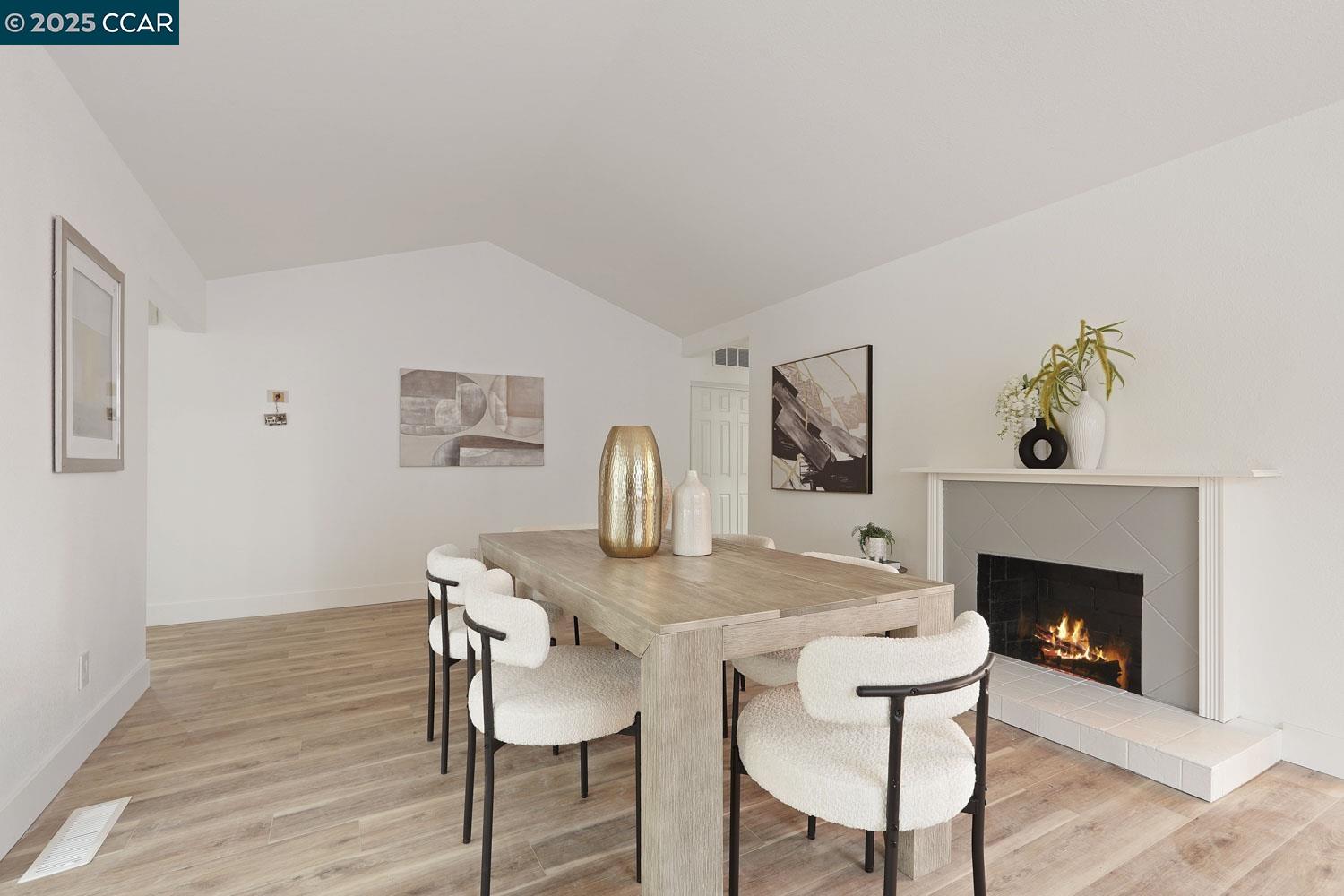 Detail Gallery Image 5 of 31 For 1257 West Street, Hayward,  CA 94545 - 3 Beds | 2 Baths