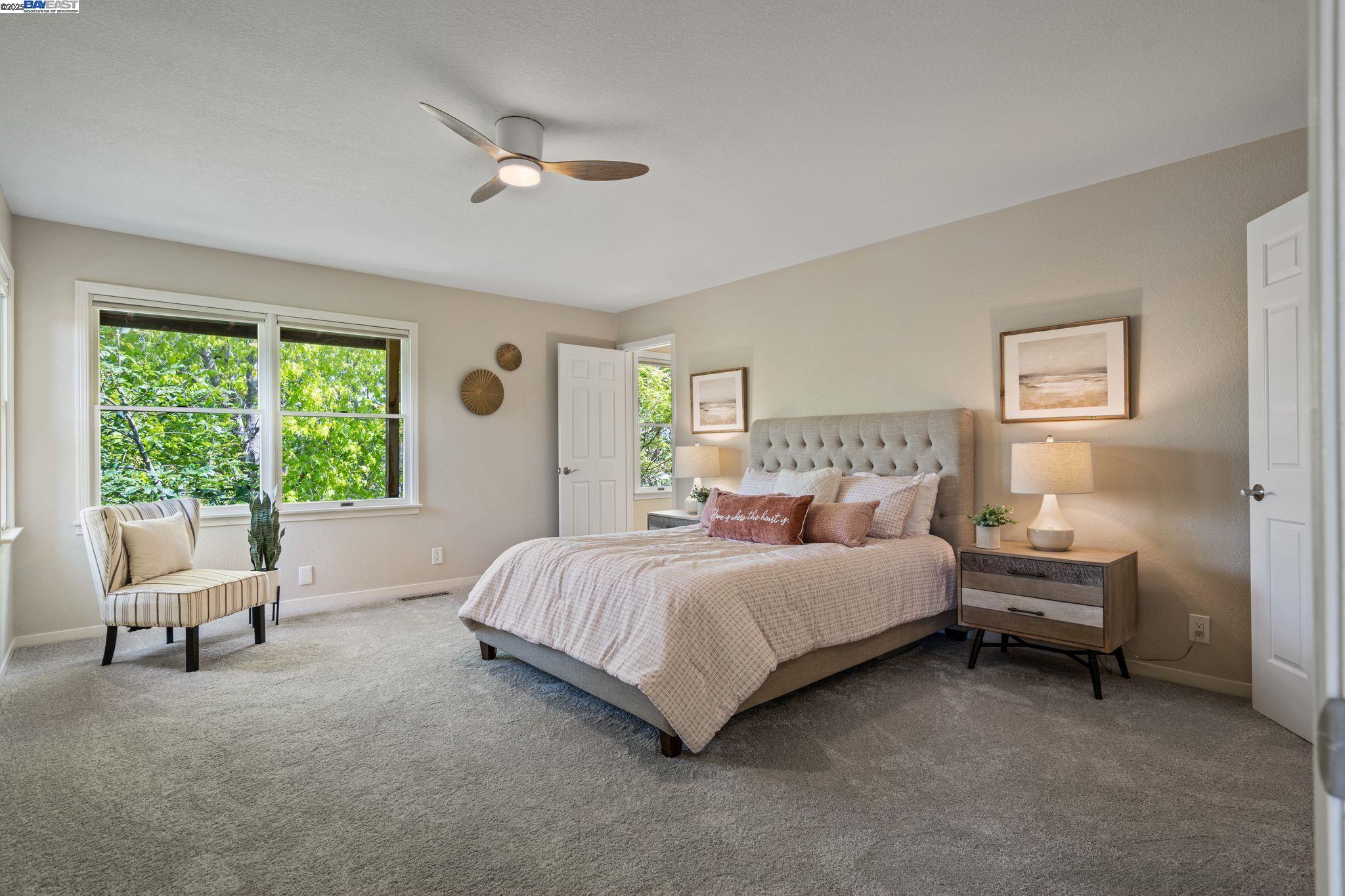 Detail Gallery Image 13 of 35 For 642 Centre Ct, Alameda,  CA 94502 - 2 Beds | 2/1 Baths