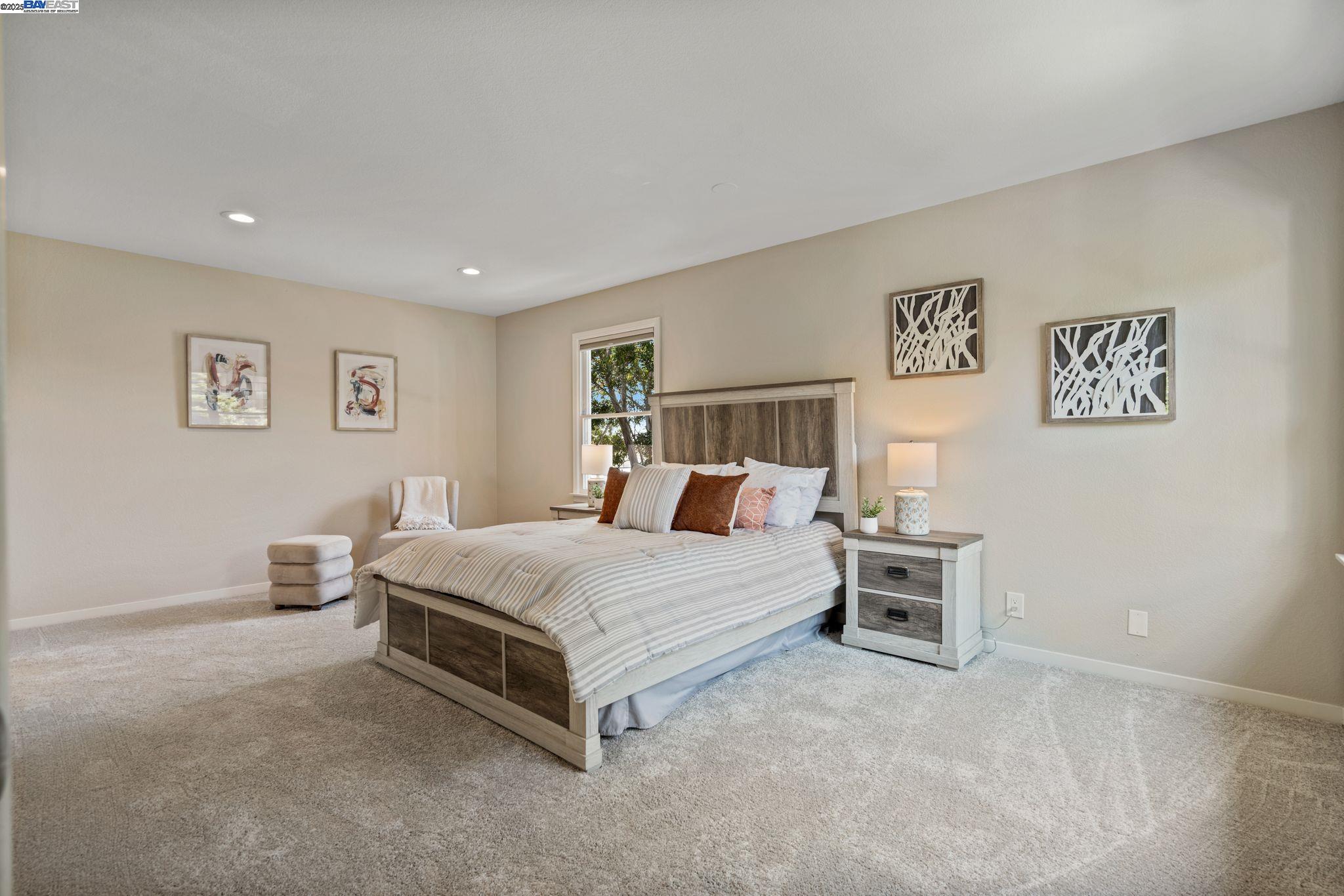 Detail Gallery Image 17 of 35 For 642 Centre Ct, Alameda,  CA 94502 - 2 Beds | 2/1 Baths