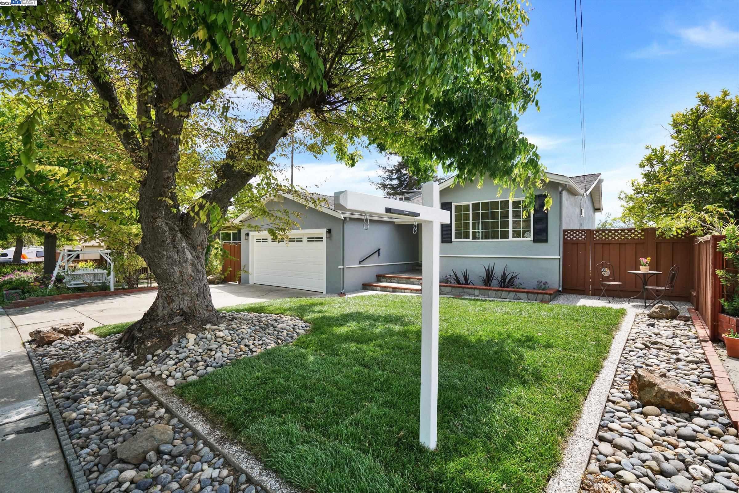 Detail Gallery Image 1 of 1 For 33039 Palmetto Dr, Union City,  CA 94587 - 3 Beds | 2 Baths